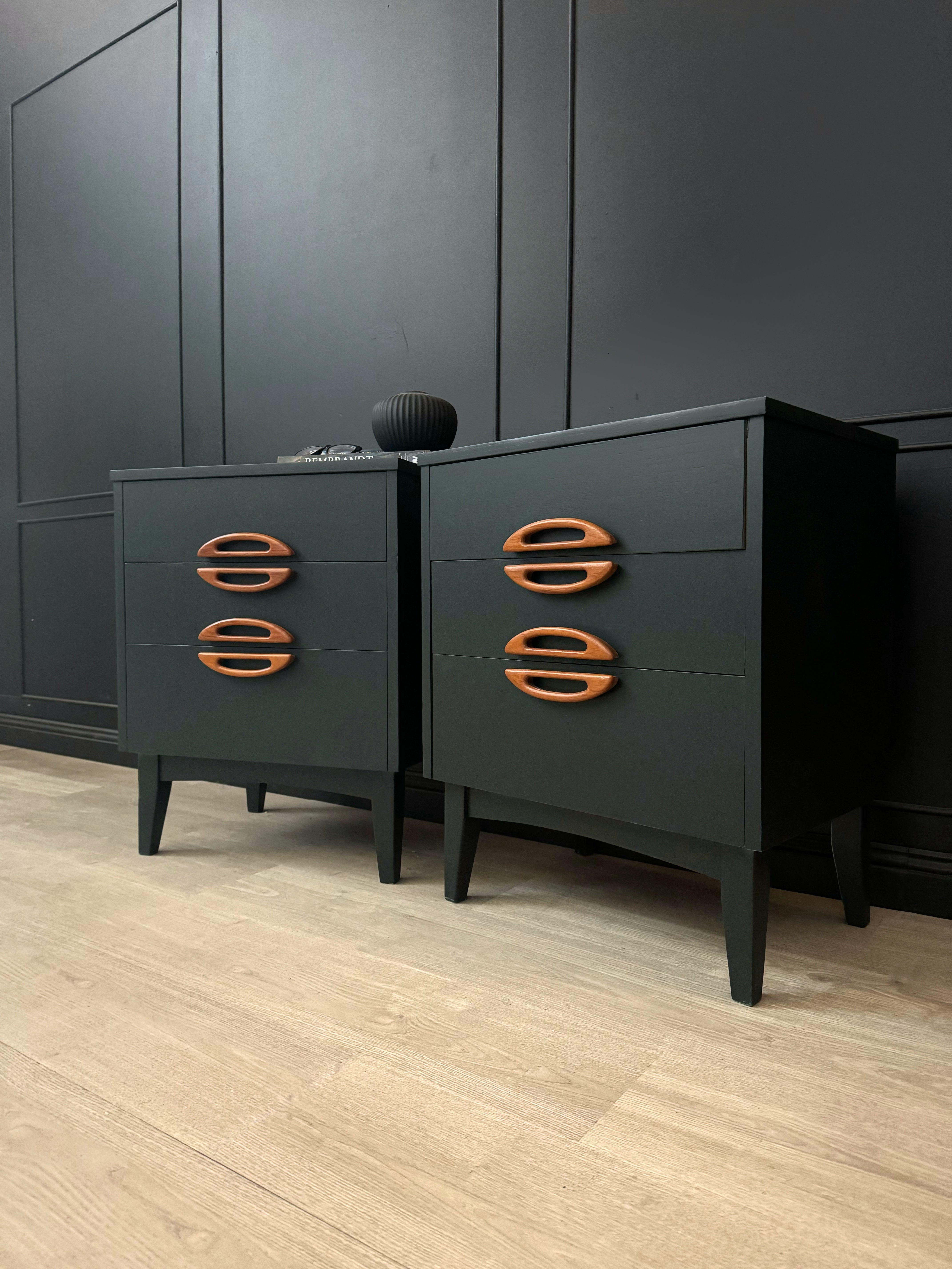 Stunning Reliance Bedside Tables (set)