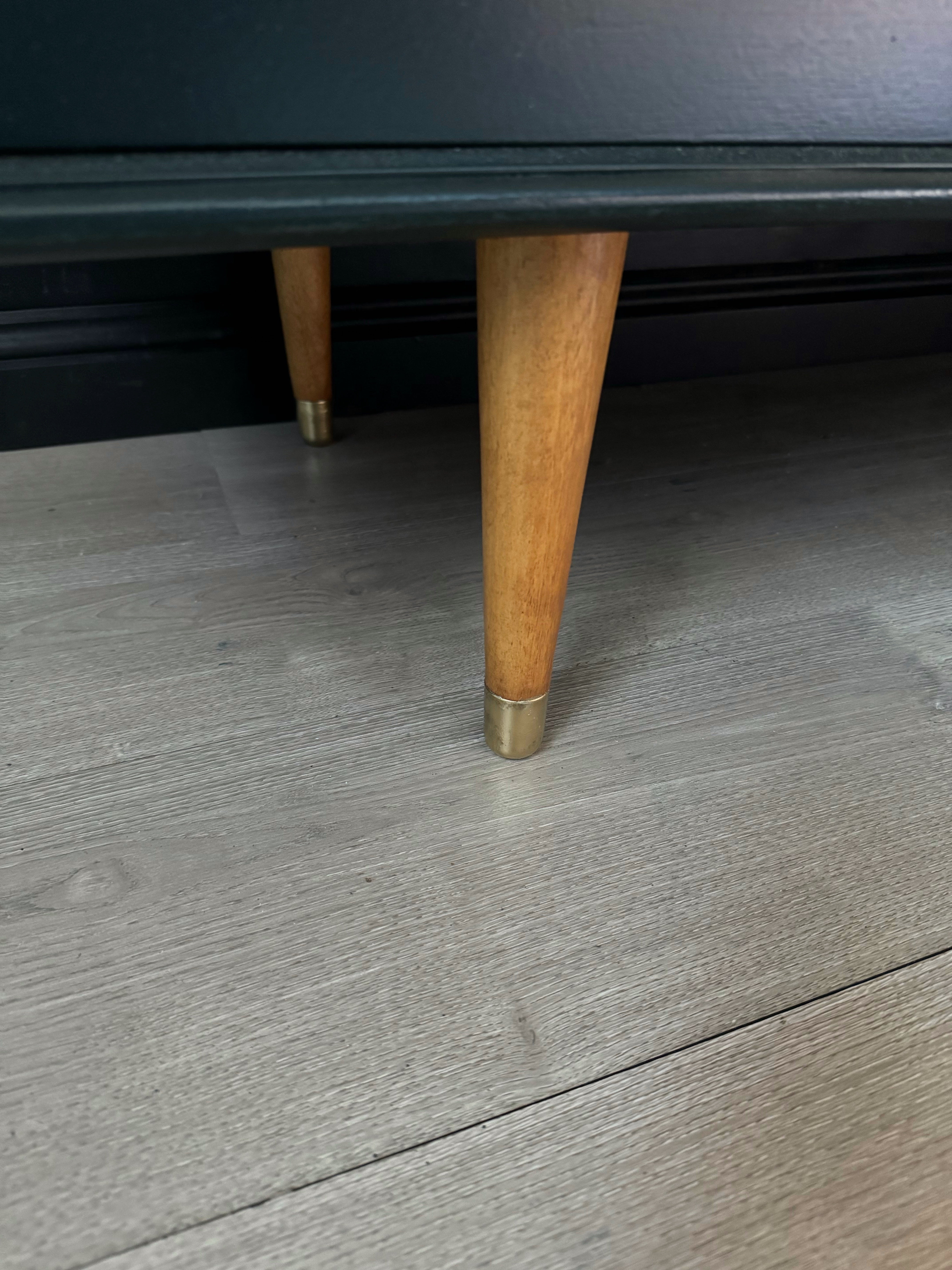 Stunning ‘Reliance Furniture’ Dresser