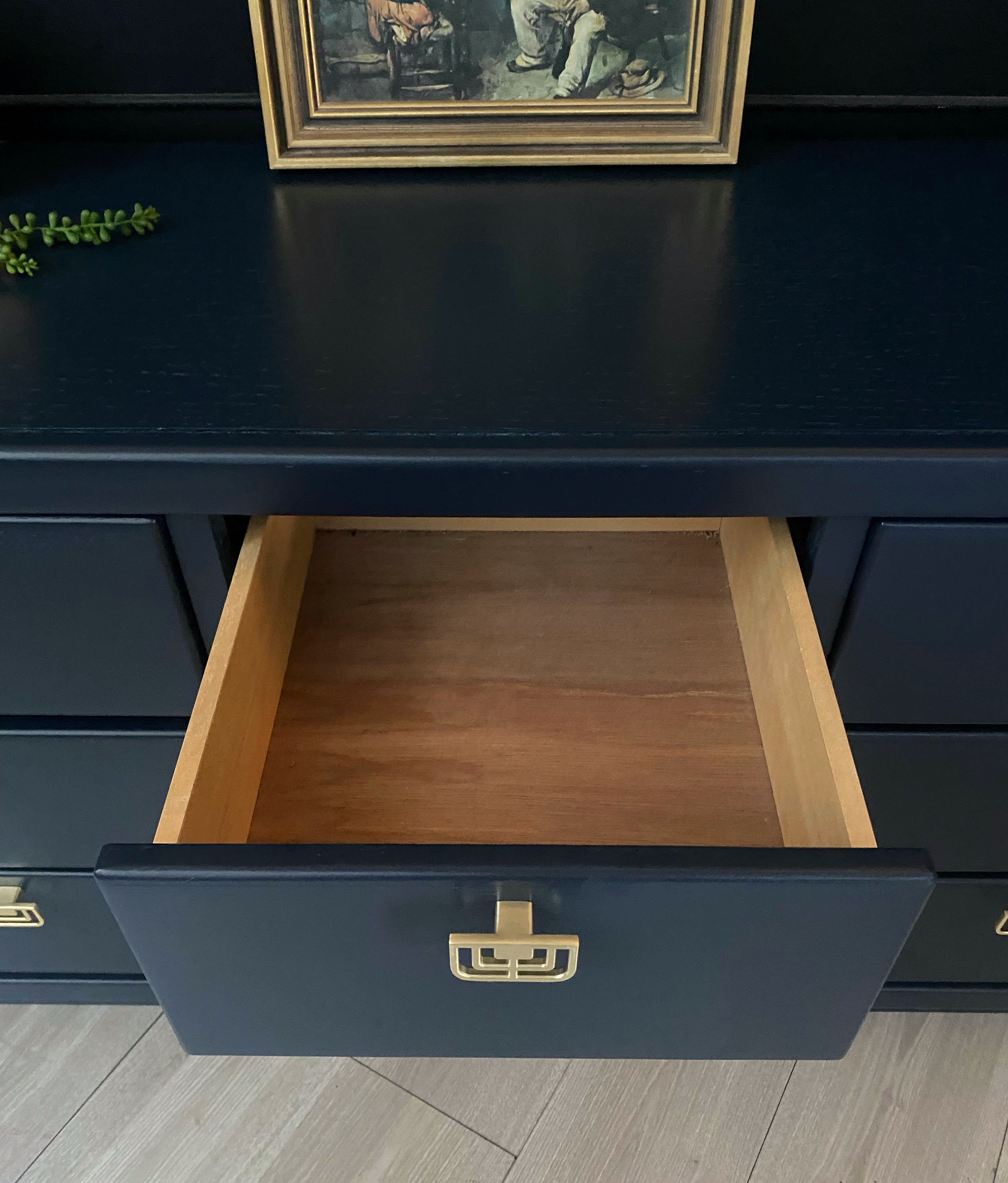 Stunning Blue 9 Drawer Dresser