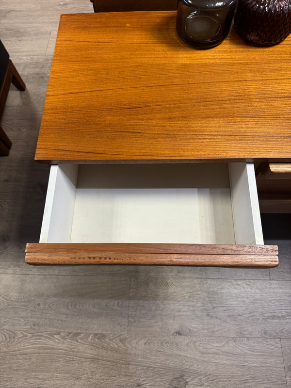 Macrob Furniture dresser teak, view 11