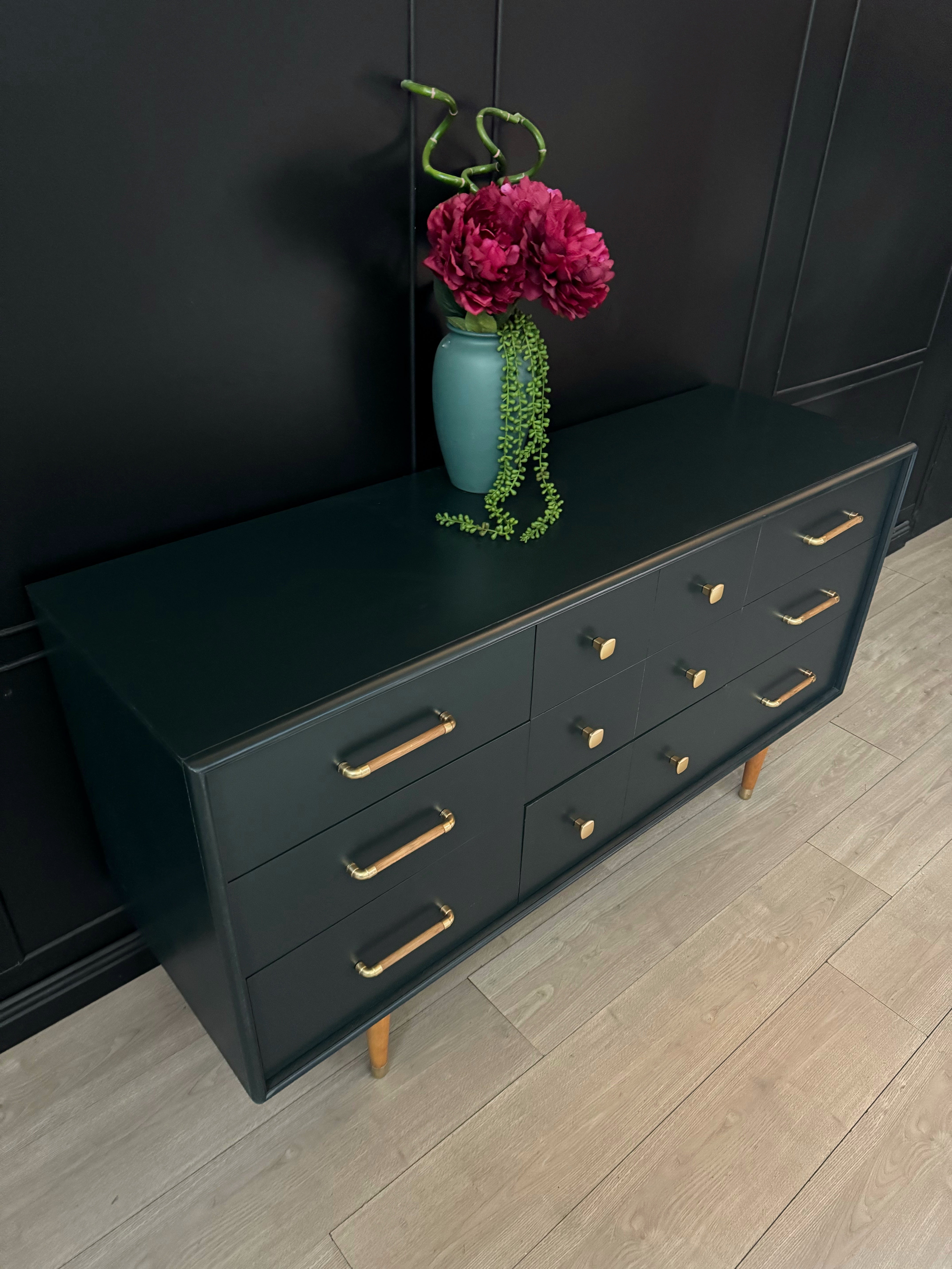 Stunning ‘Reliance Furniture’ Dresser