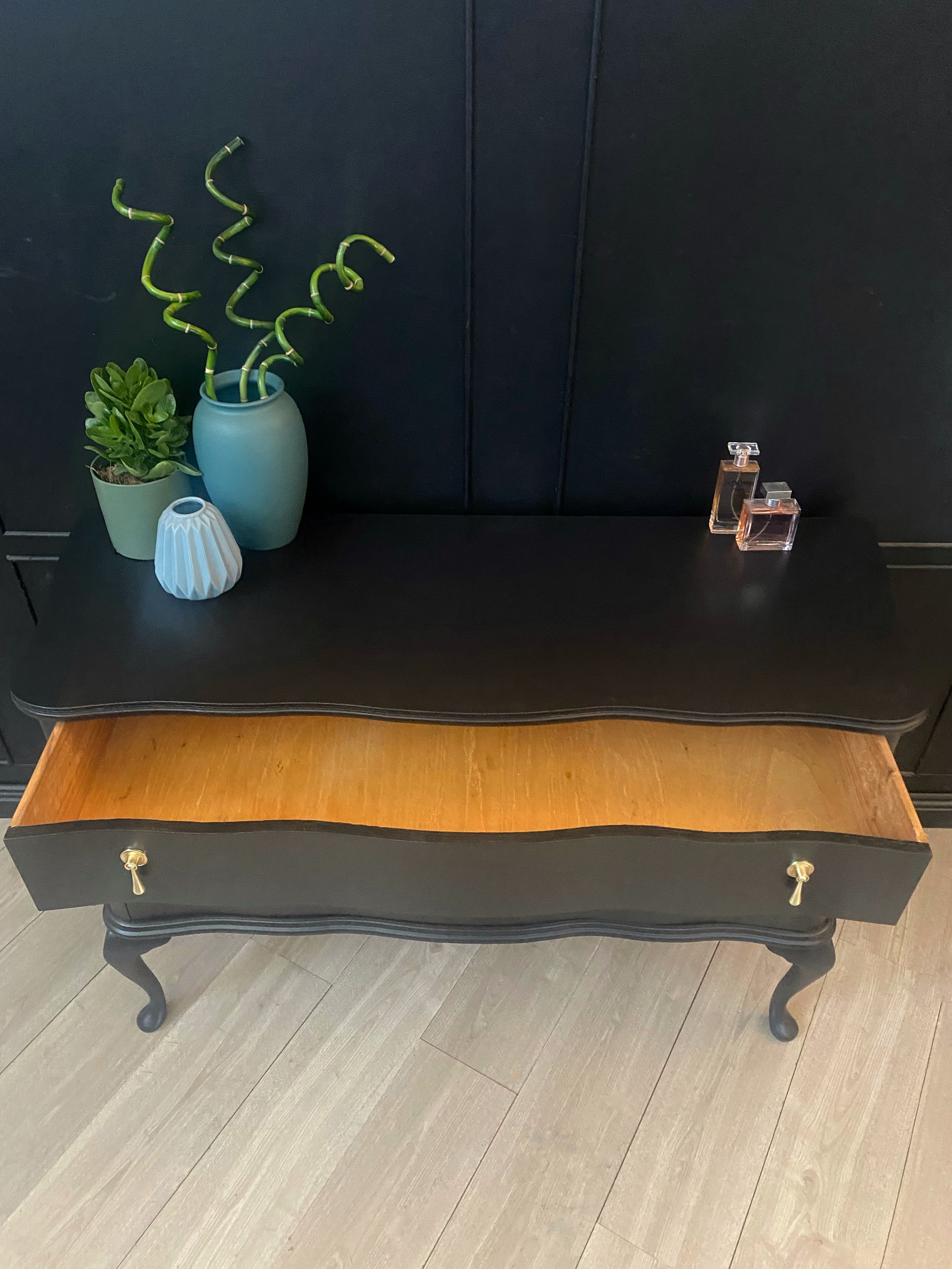 Stunning Black Wave Front Dresser