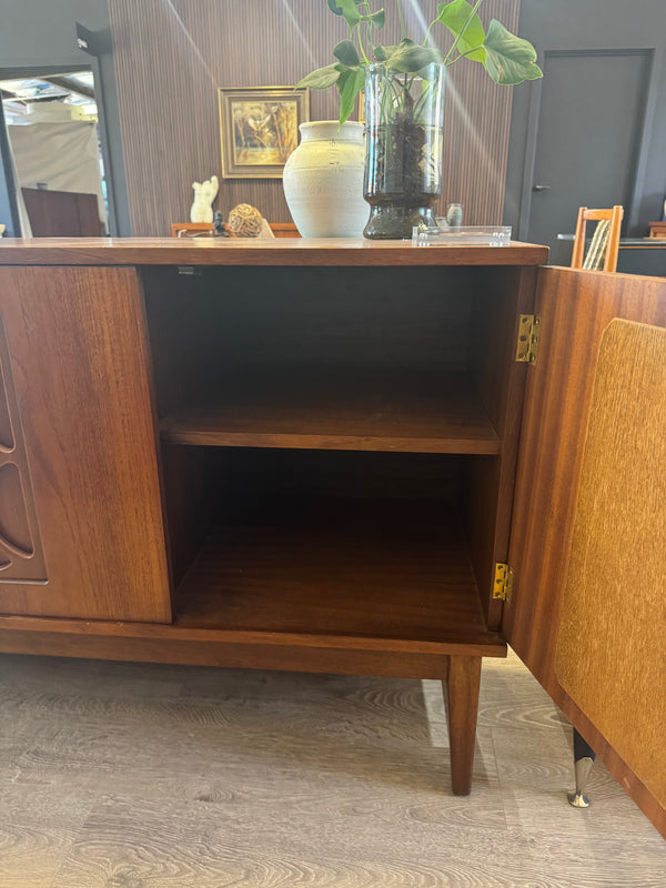 Avalon Furniture sideboard, view 7