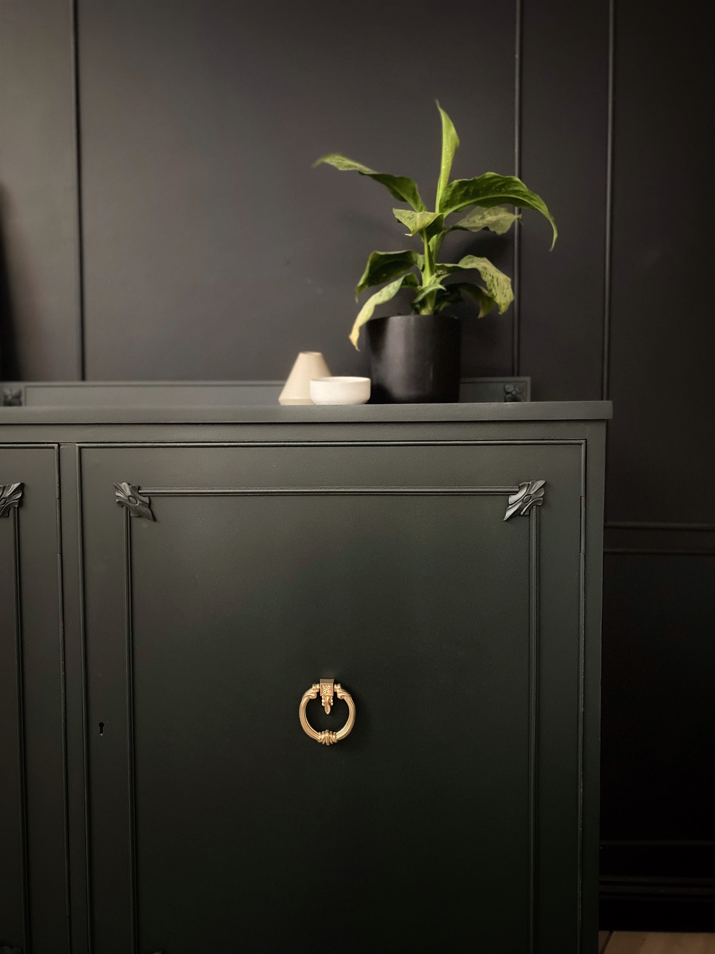 Gorgeous Dark Green Buffet / Sideboard