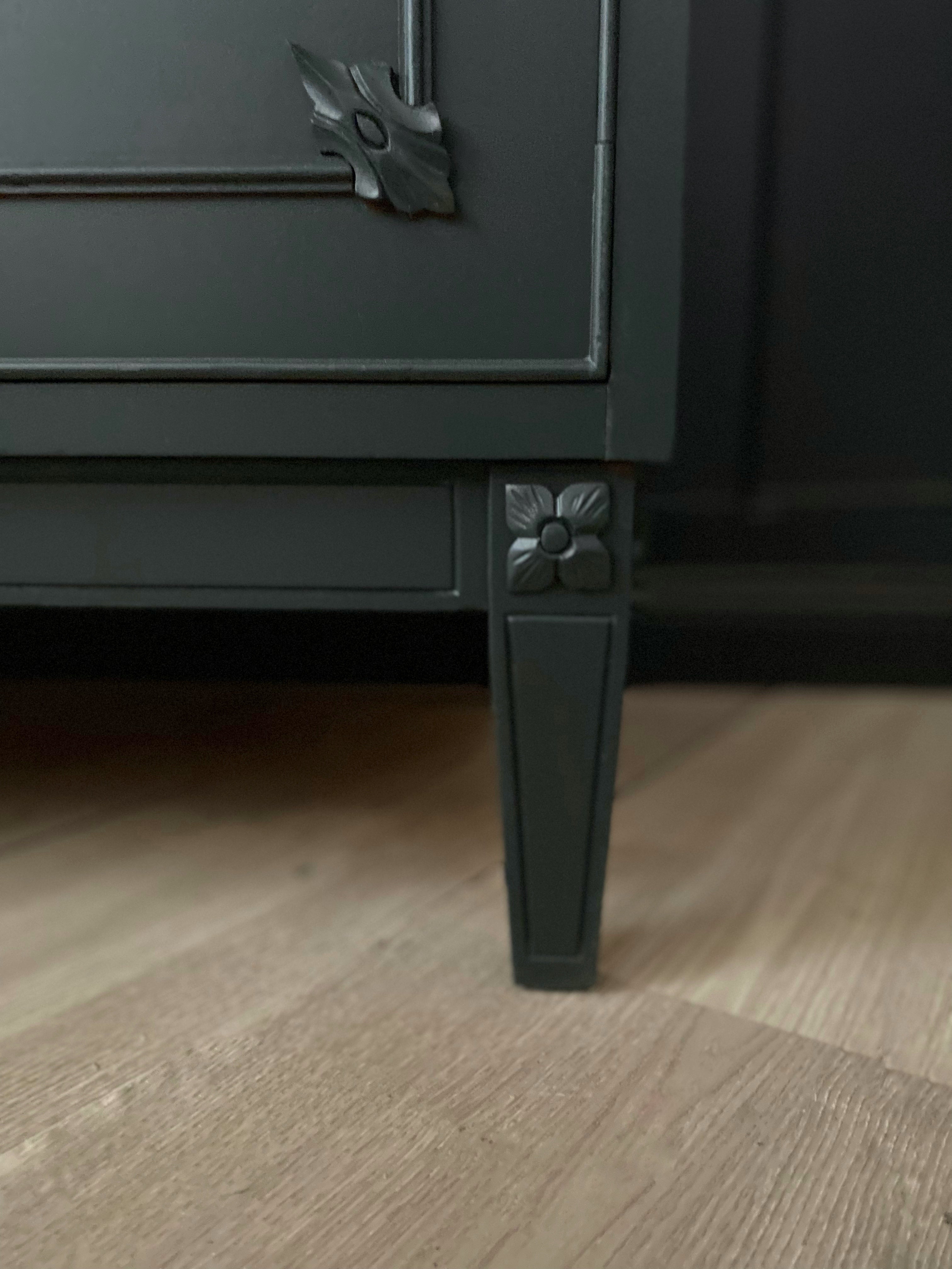Gorgeous Dark Green Buffet / Sideboard
