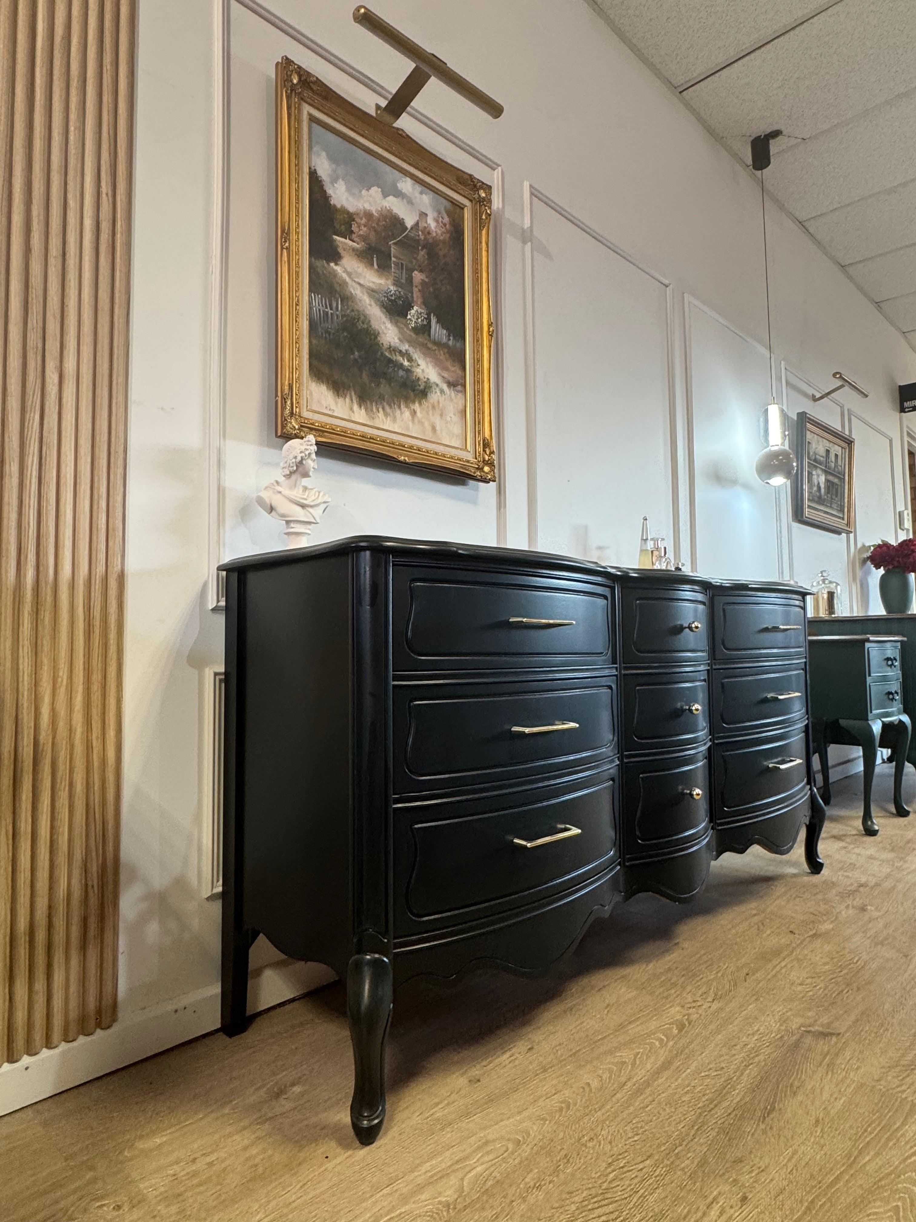 Lenoir House for 'Broyhill' Bedsides