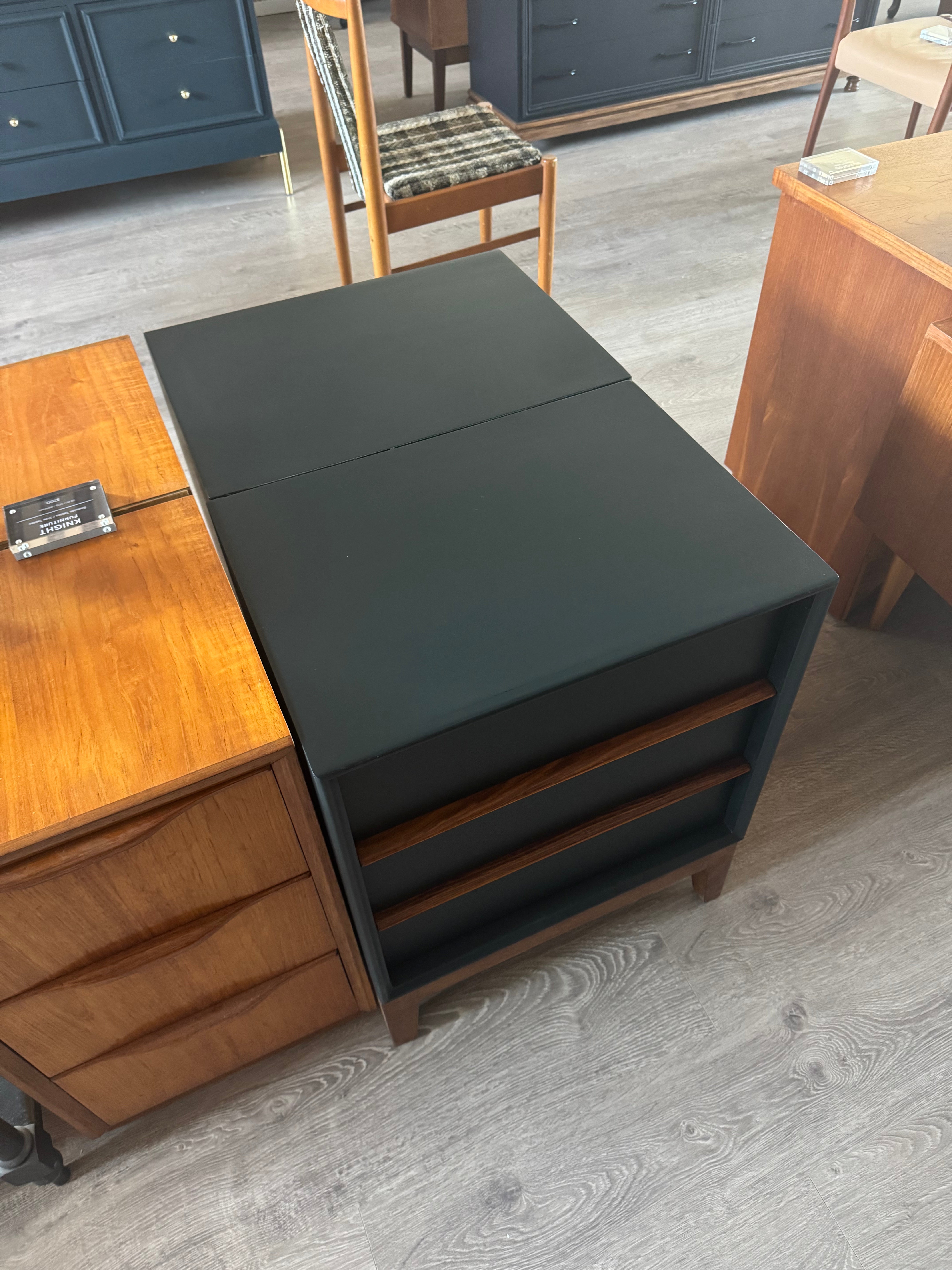 'Hayson Furniture' 3 Drawer Bedsides
