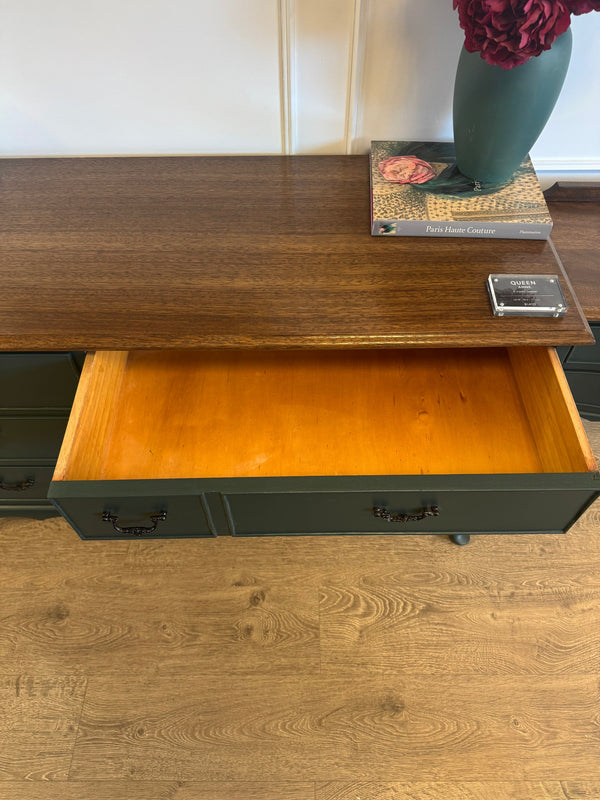 Mid-century dresser green, view 8