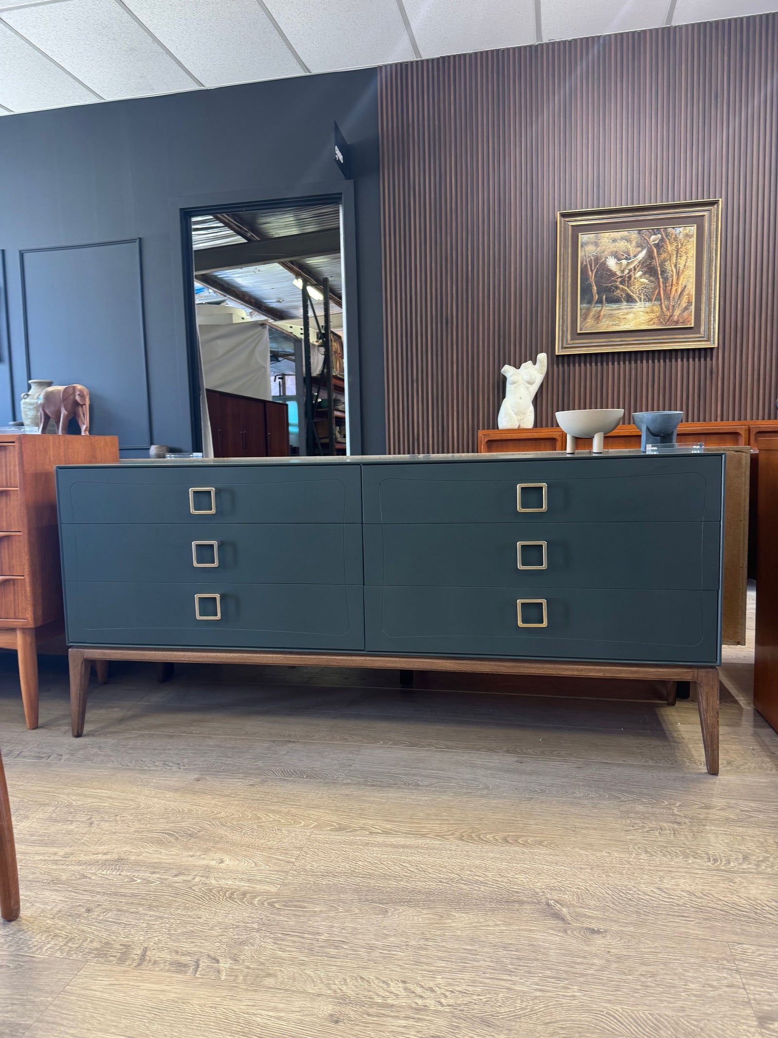 Cressy cabinet
