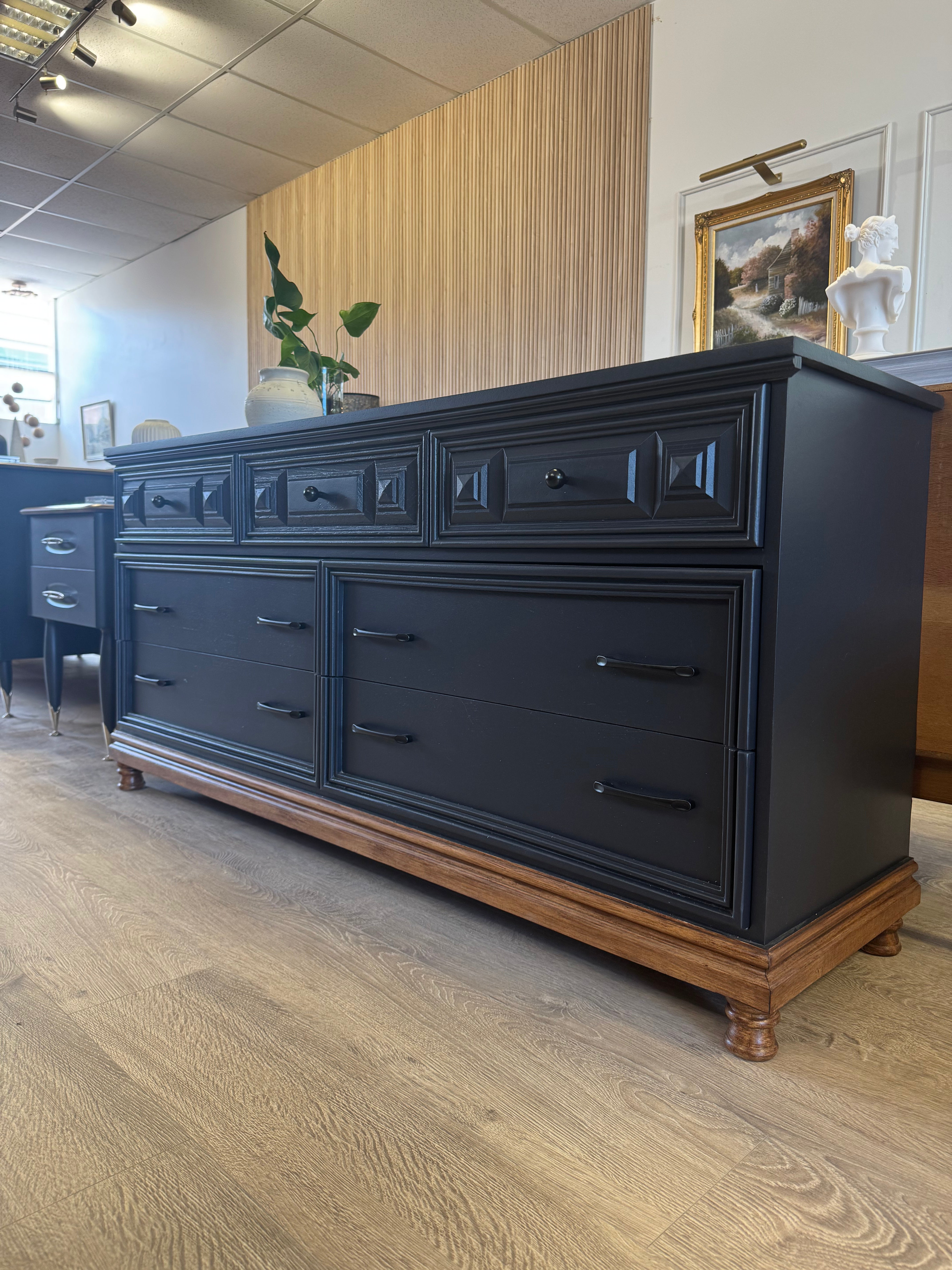 'Reliance Furniture' Black 7 Drawer Dresser