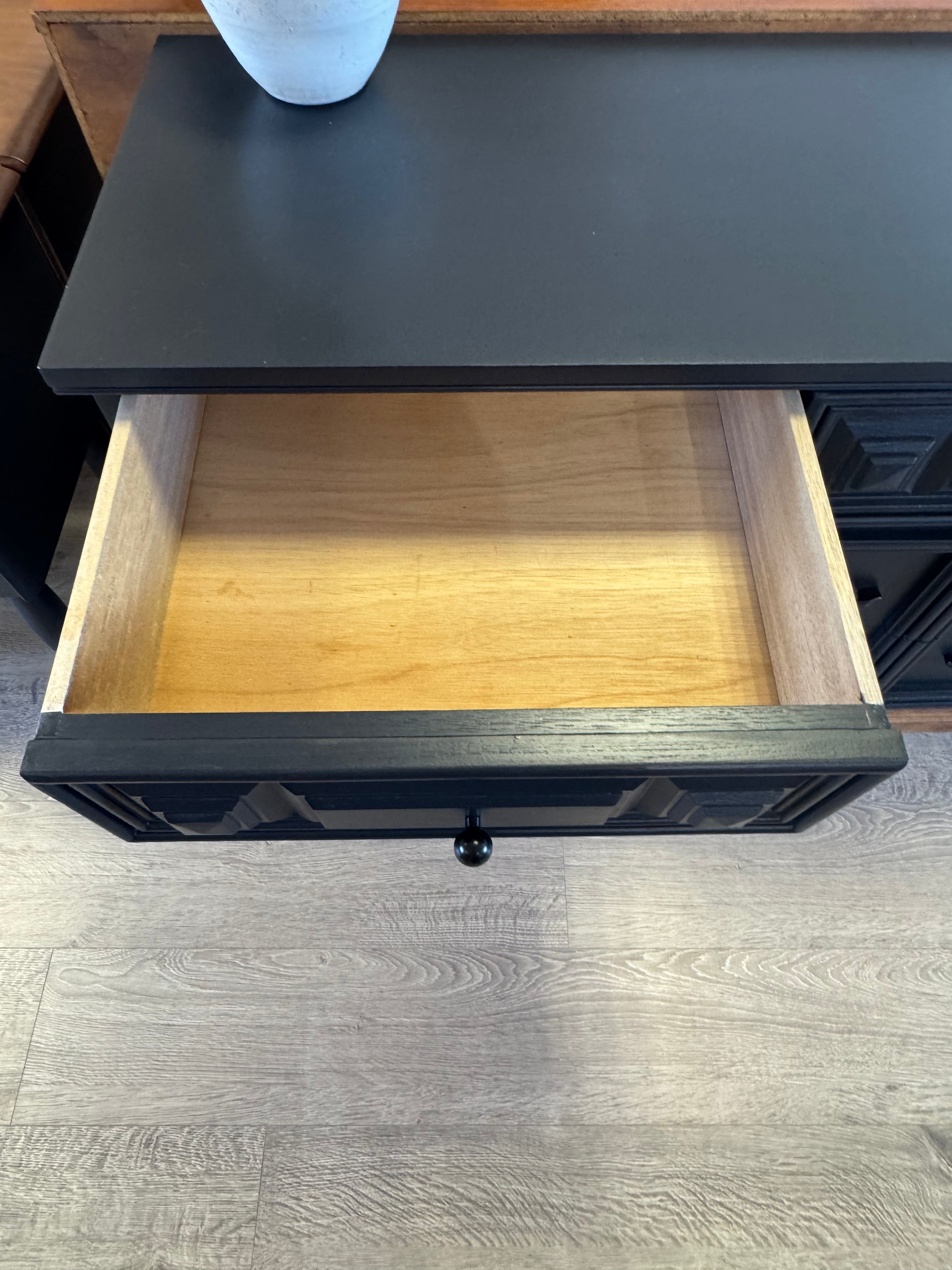 'Reliance Furniture' Black 7 Drawer Dresser