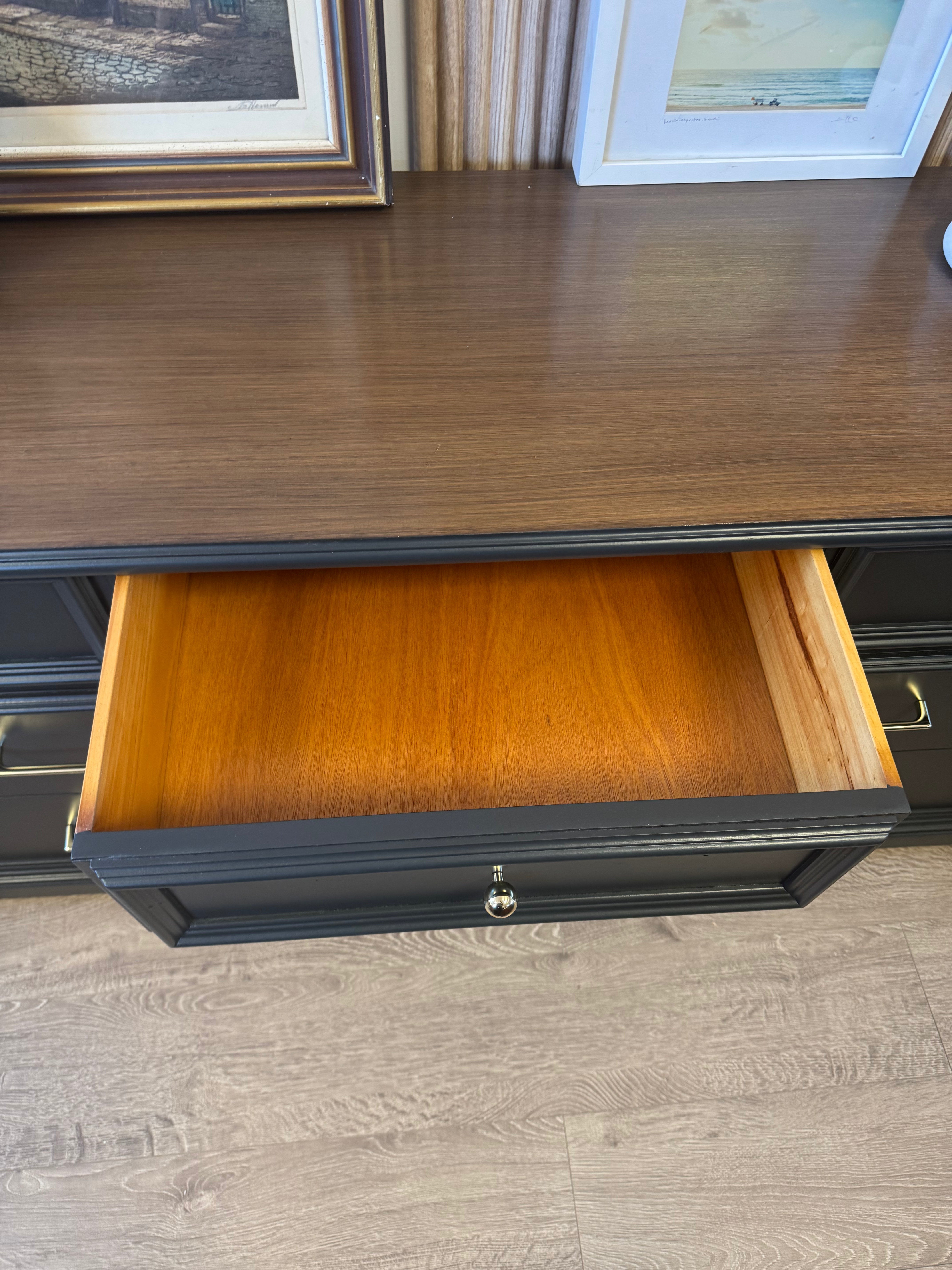 Belvedere 7 Drawer Dresser