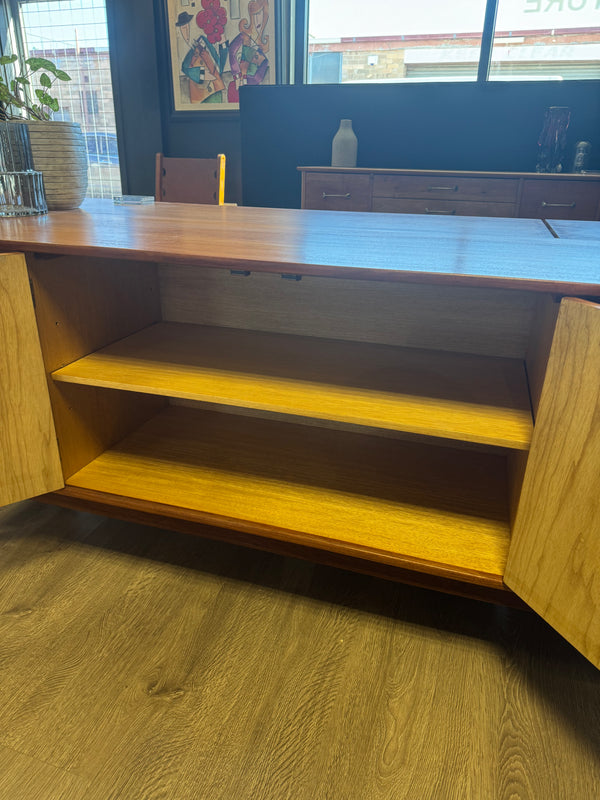 Parker Furniture sideboard teak, view 4