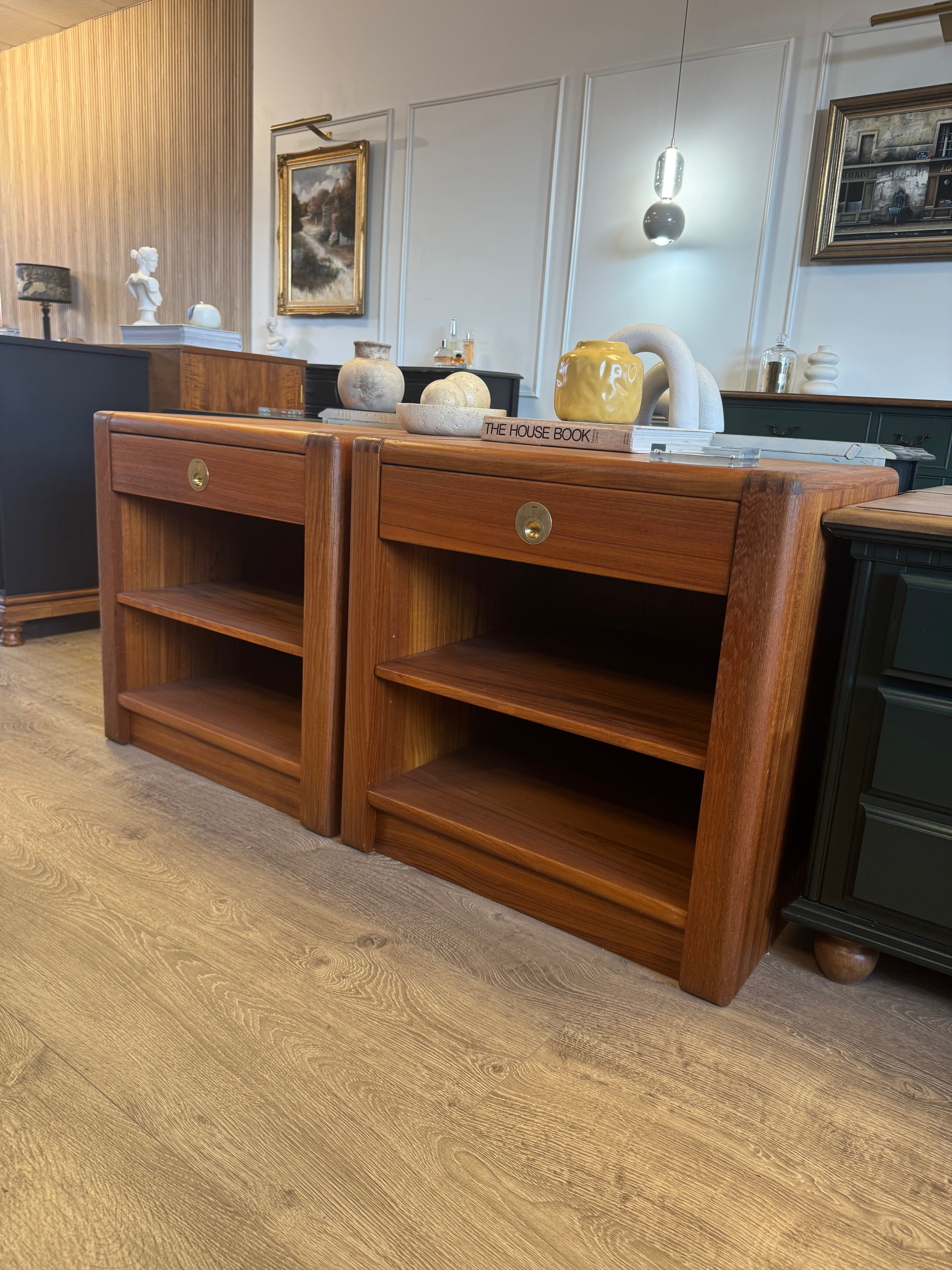 D-Scan 'Captain Line' Bedsides