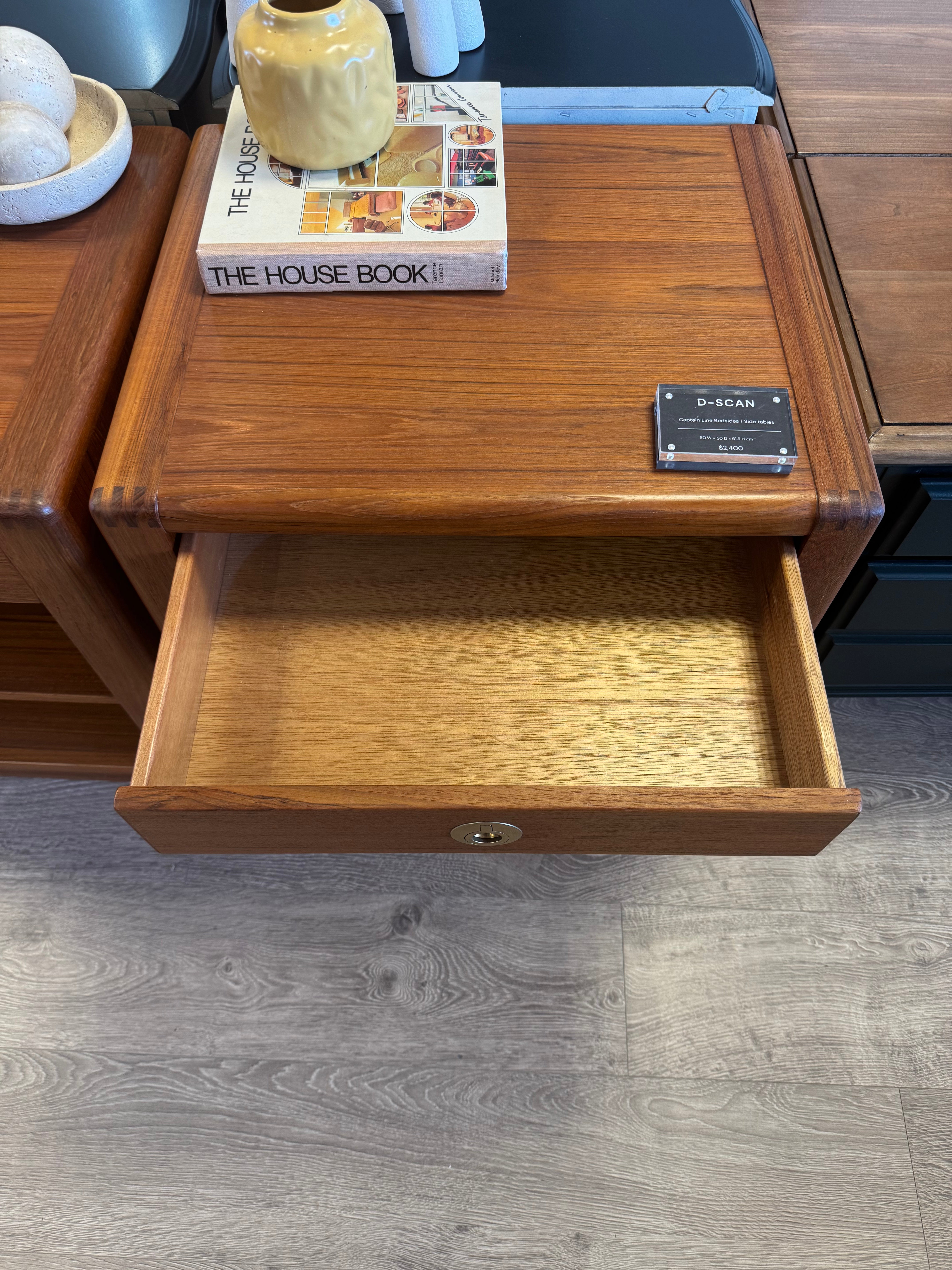 D-Scan 'Captain Line' Bedsides