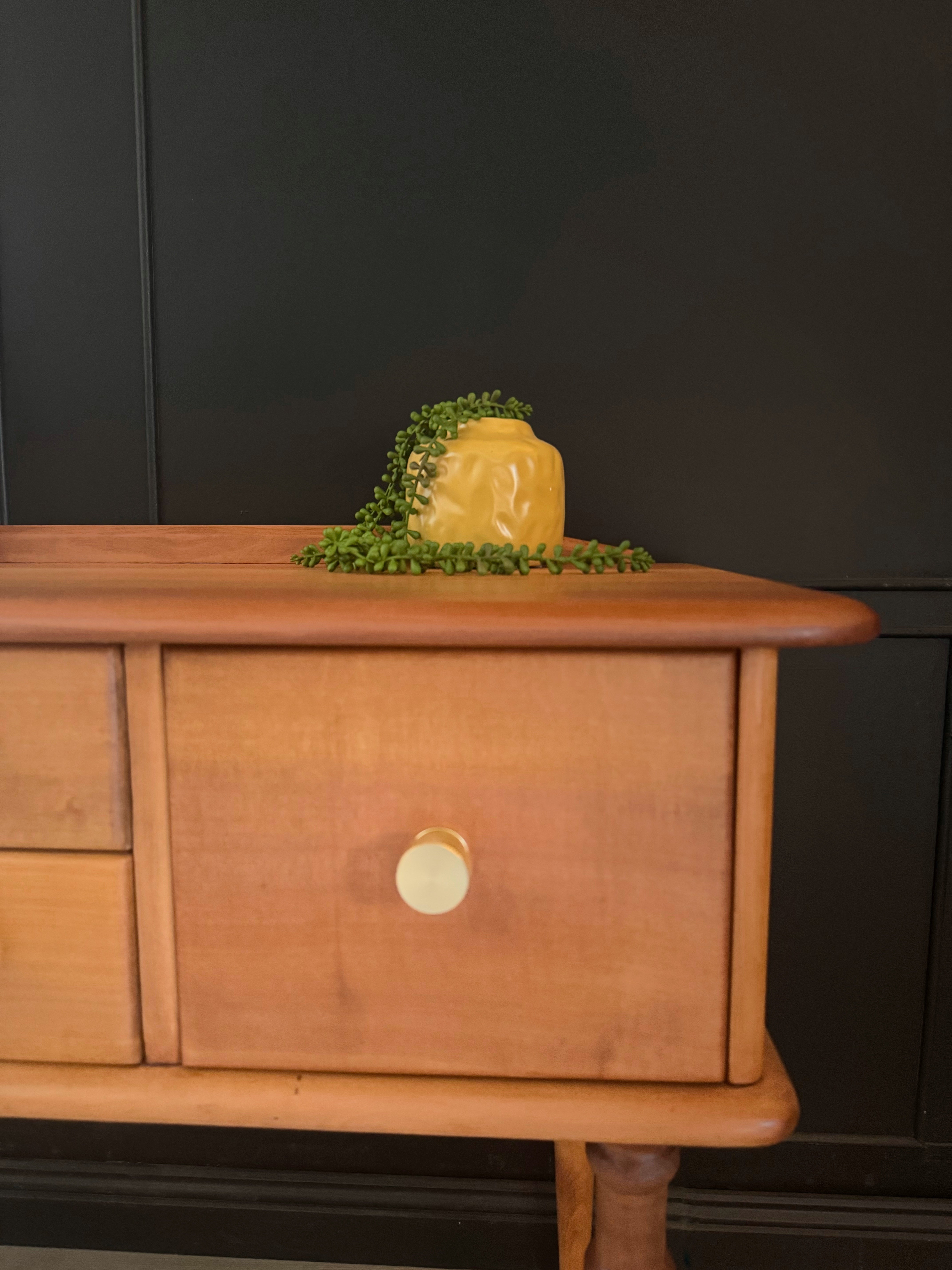 Stunning ‘Myer Heritage’ sideboard / entry table