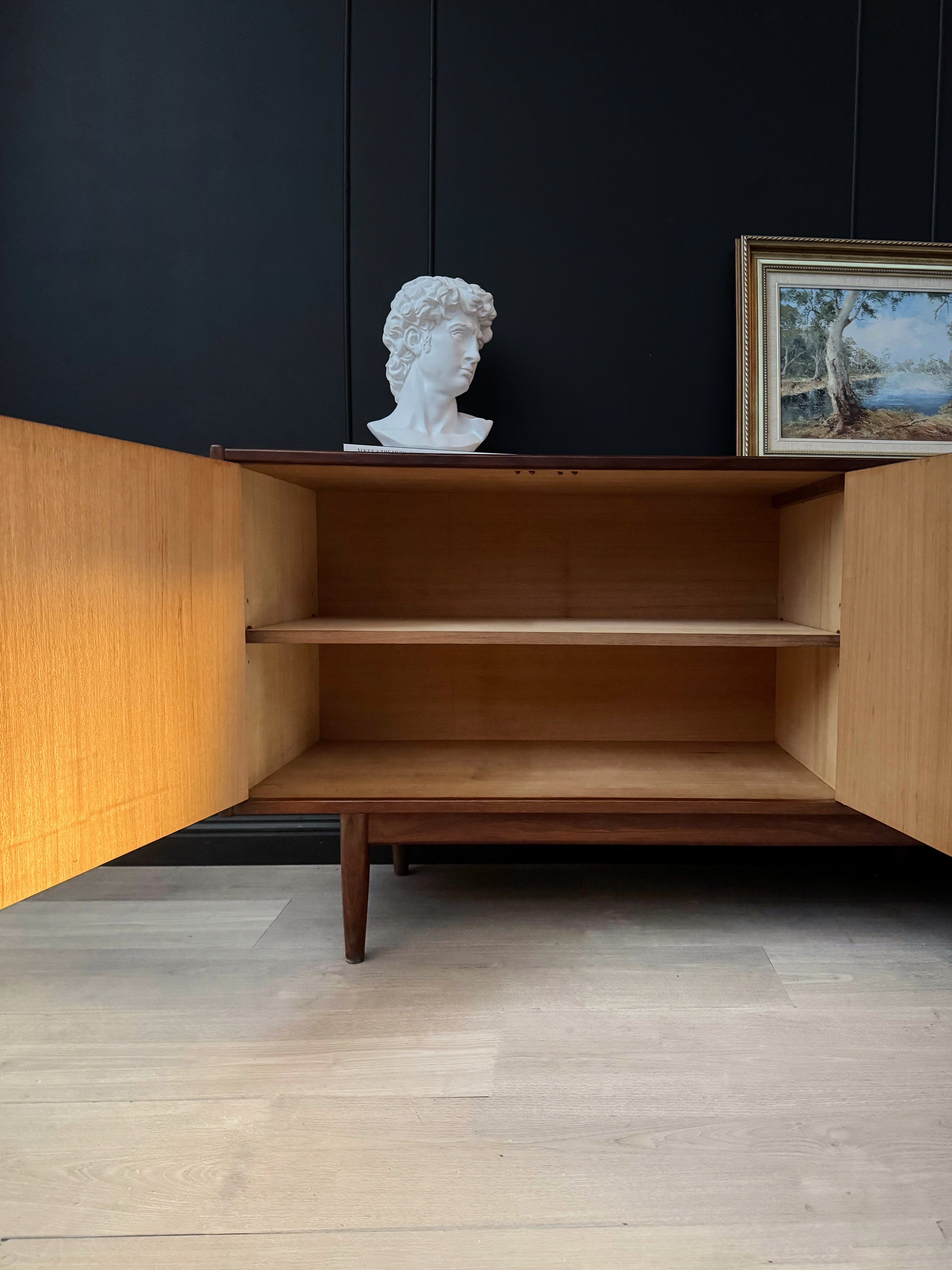 Parker Nordic Cats Eye Buffet / Sideboard