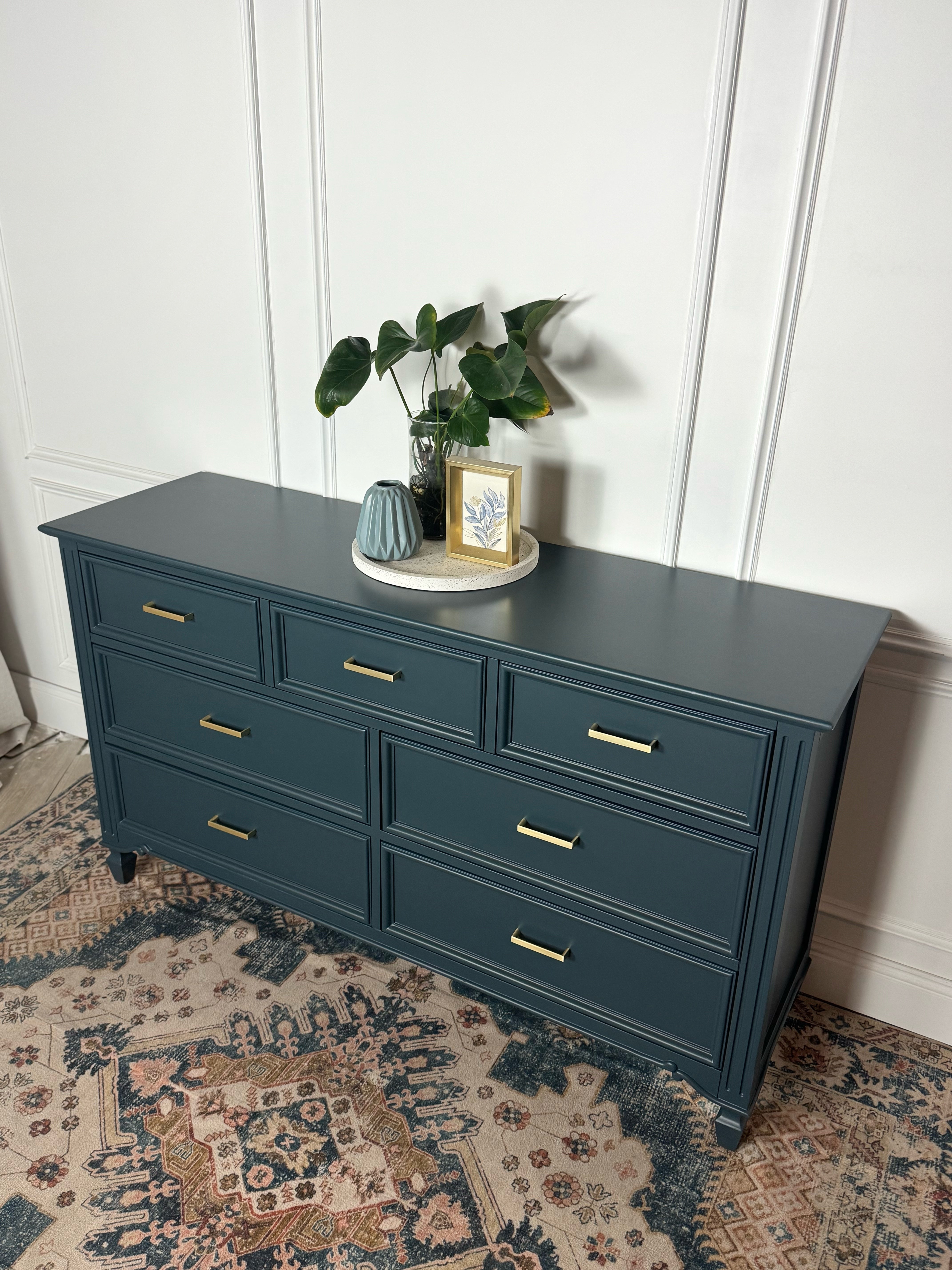 Gorgeous Blue 7 drawer  dresser