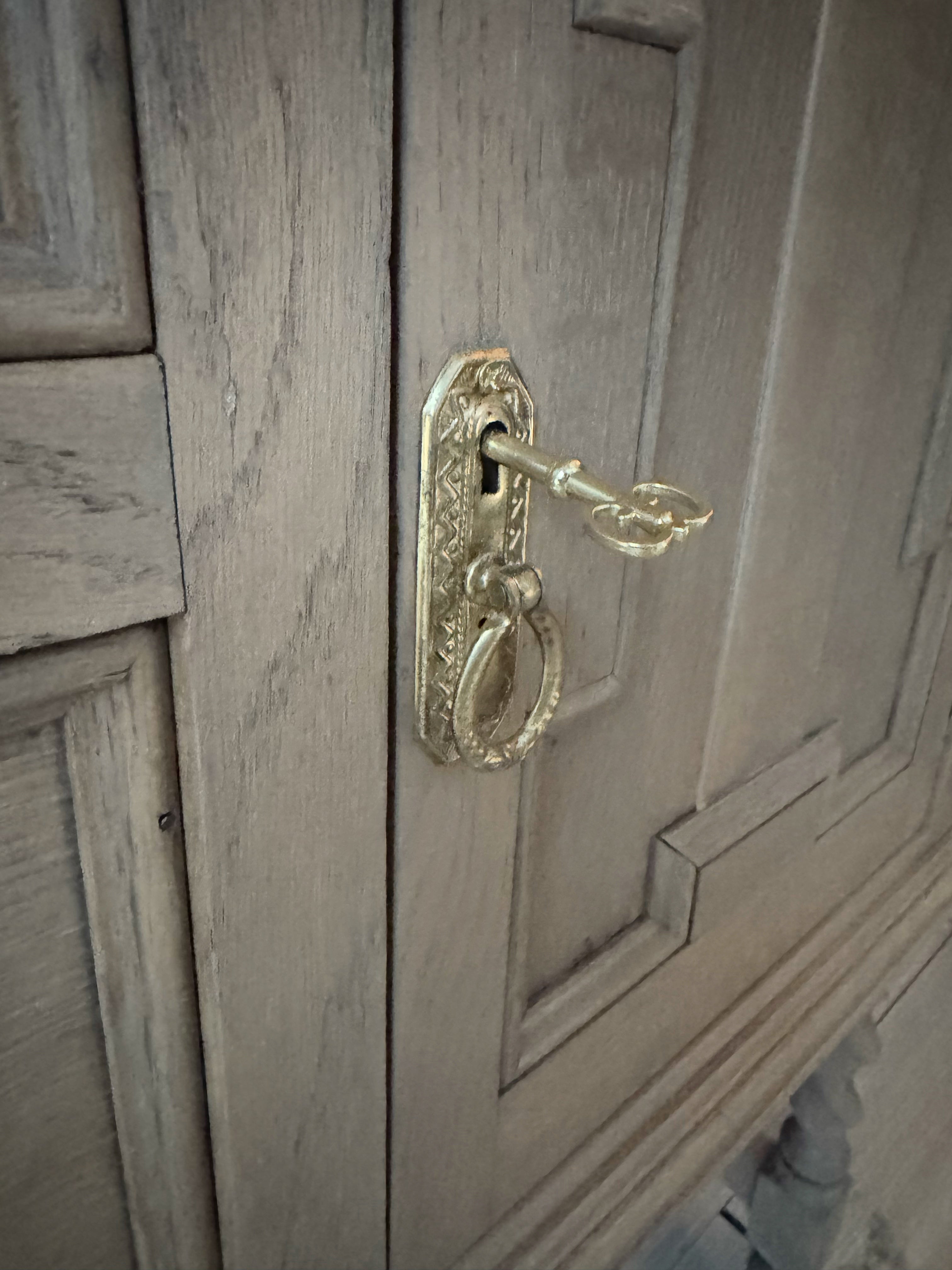 Stunning Jacobean Sideboard / Credenza / Buffet