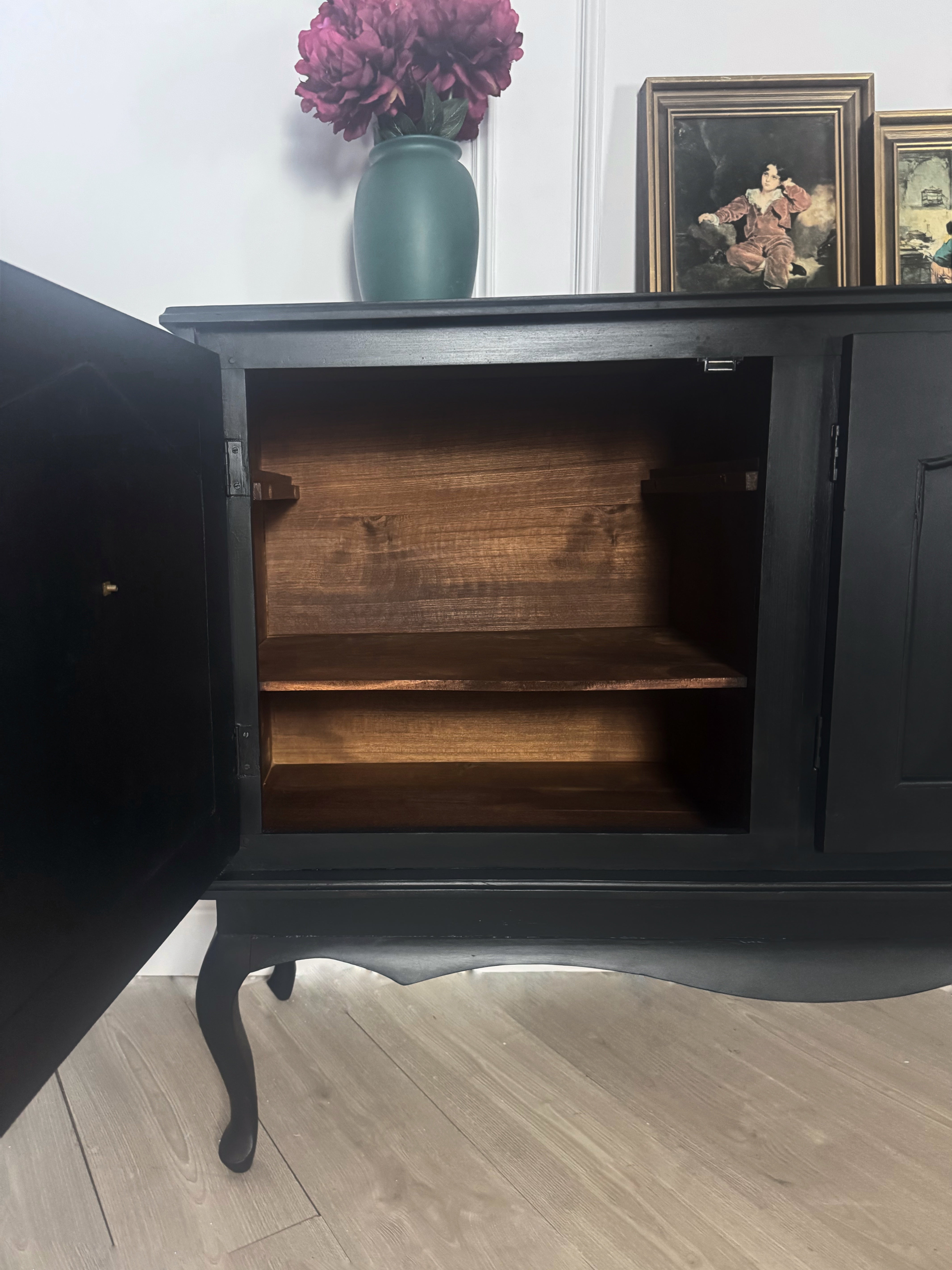 Stunning 3 door black cabinet