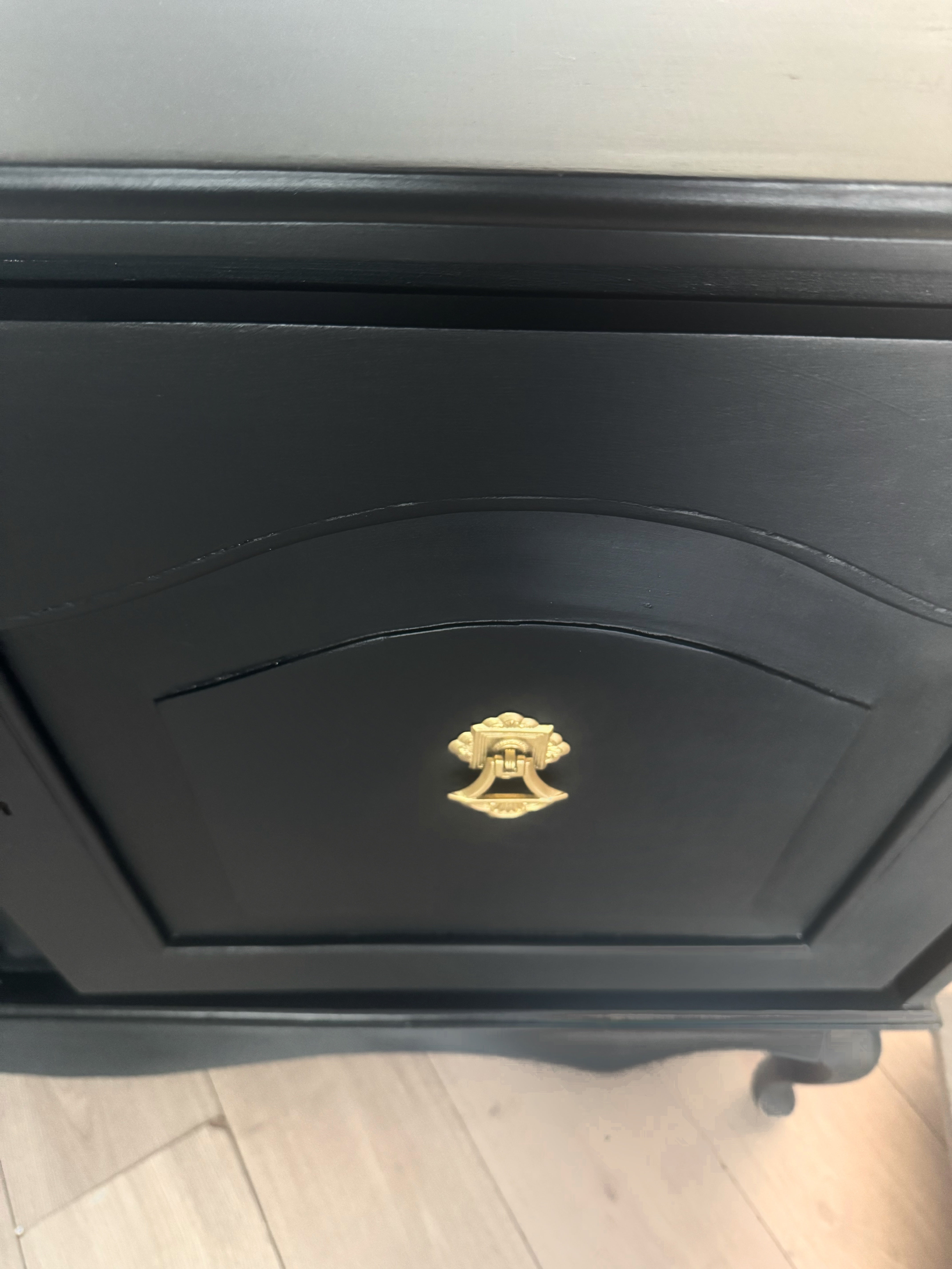 Stunning 3 door black cabinet