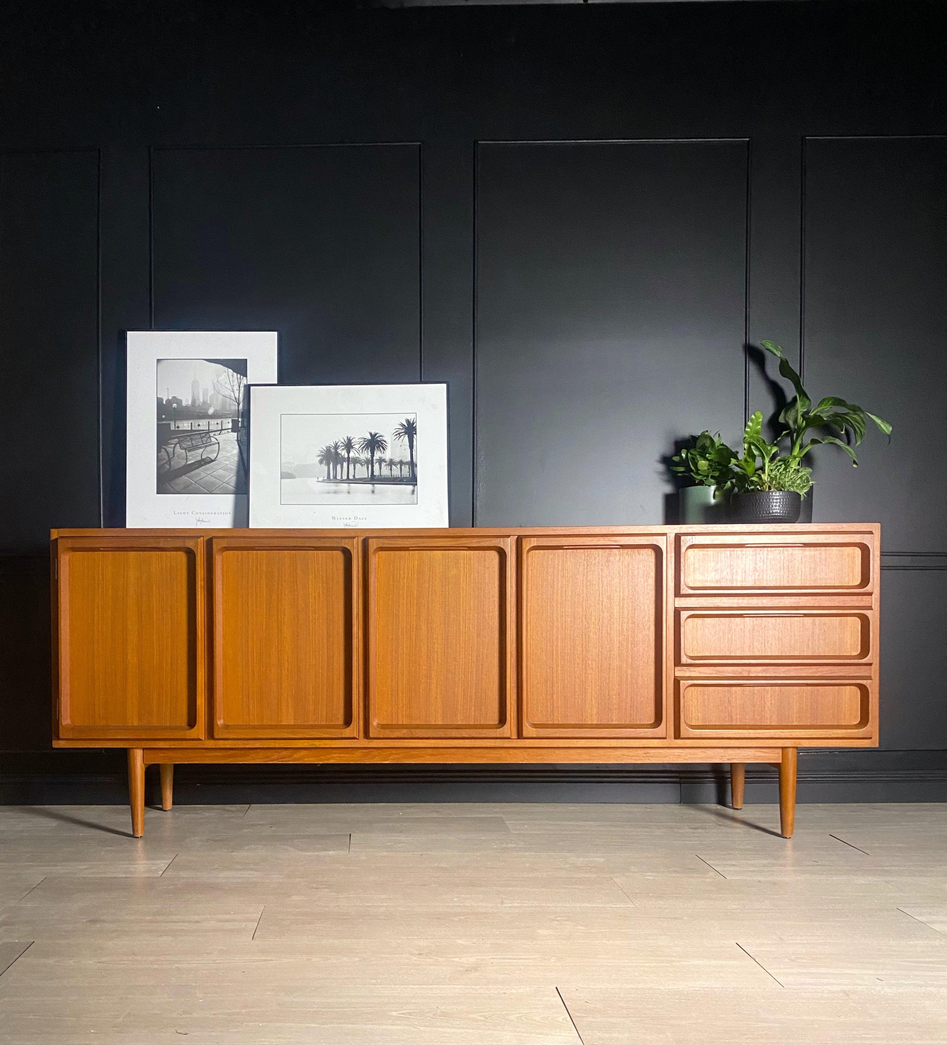 1965 ‘Chiswell’ Koben extra long sideboard / buffet vintage / retro / mid century / MCM