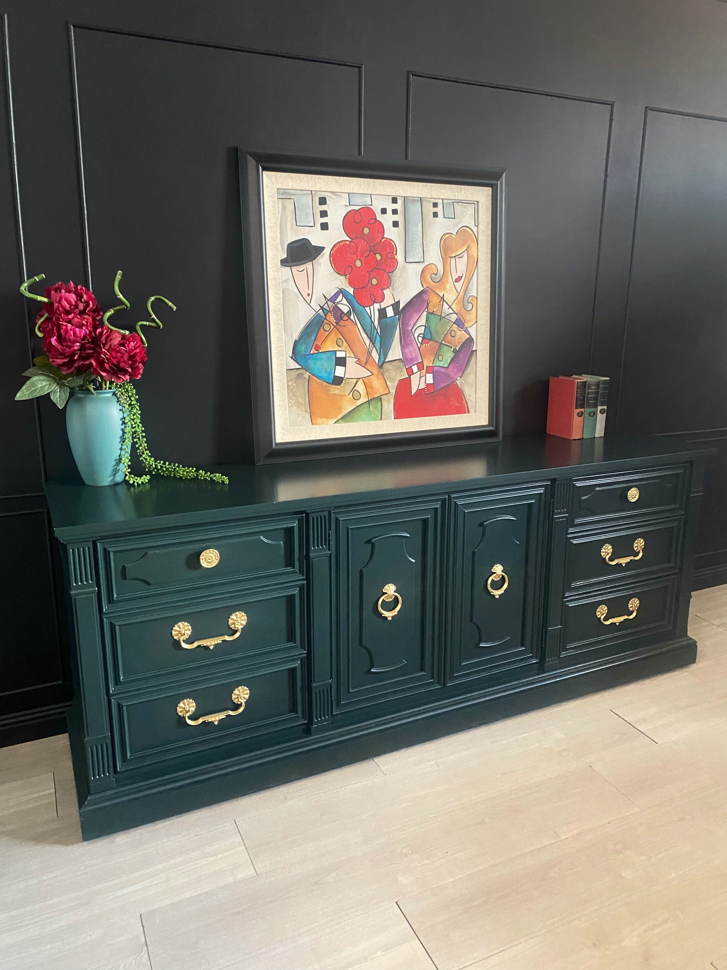 Stunning ‘DREXEL FURNITURE’ dark green dresser / sideboard / buffet