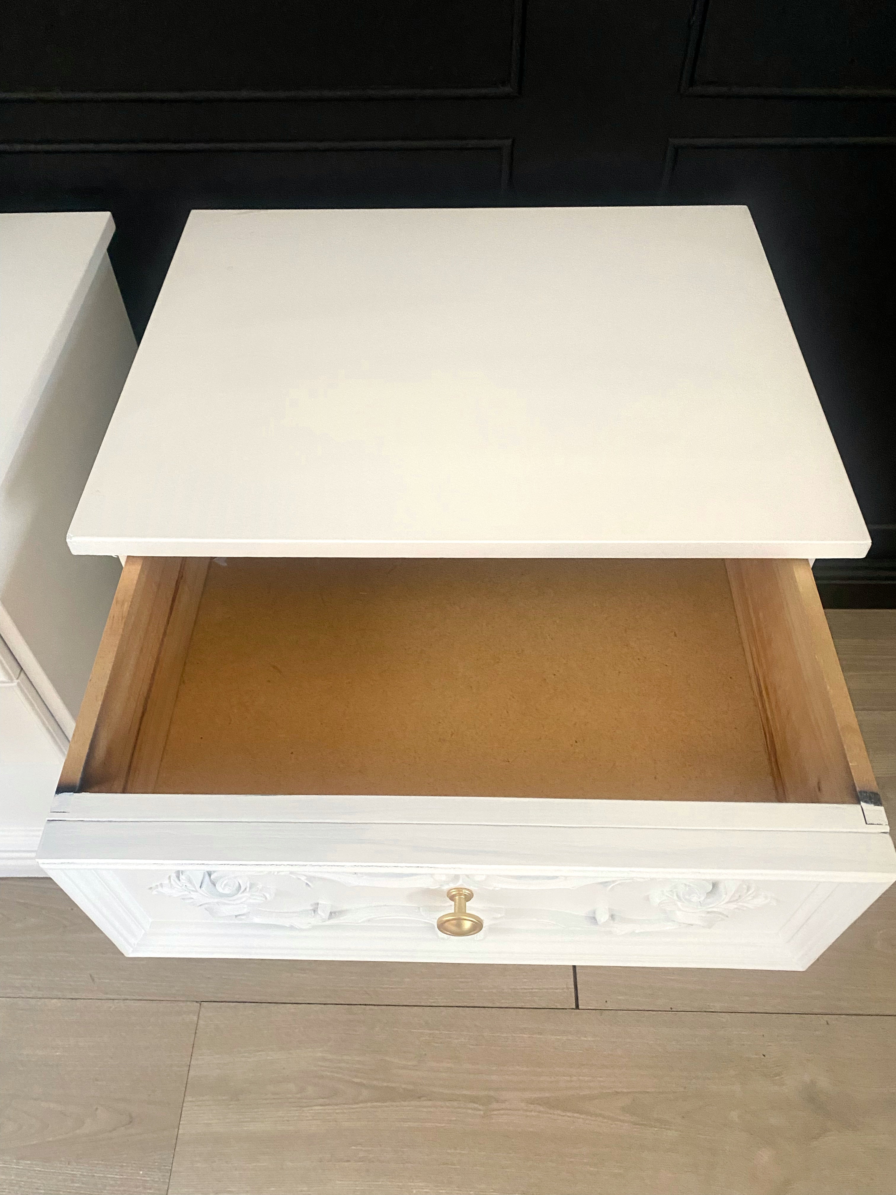 White bedside tables with drawer detail (set)