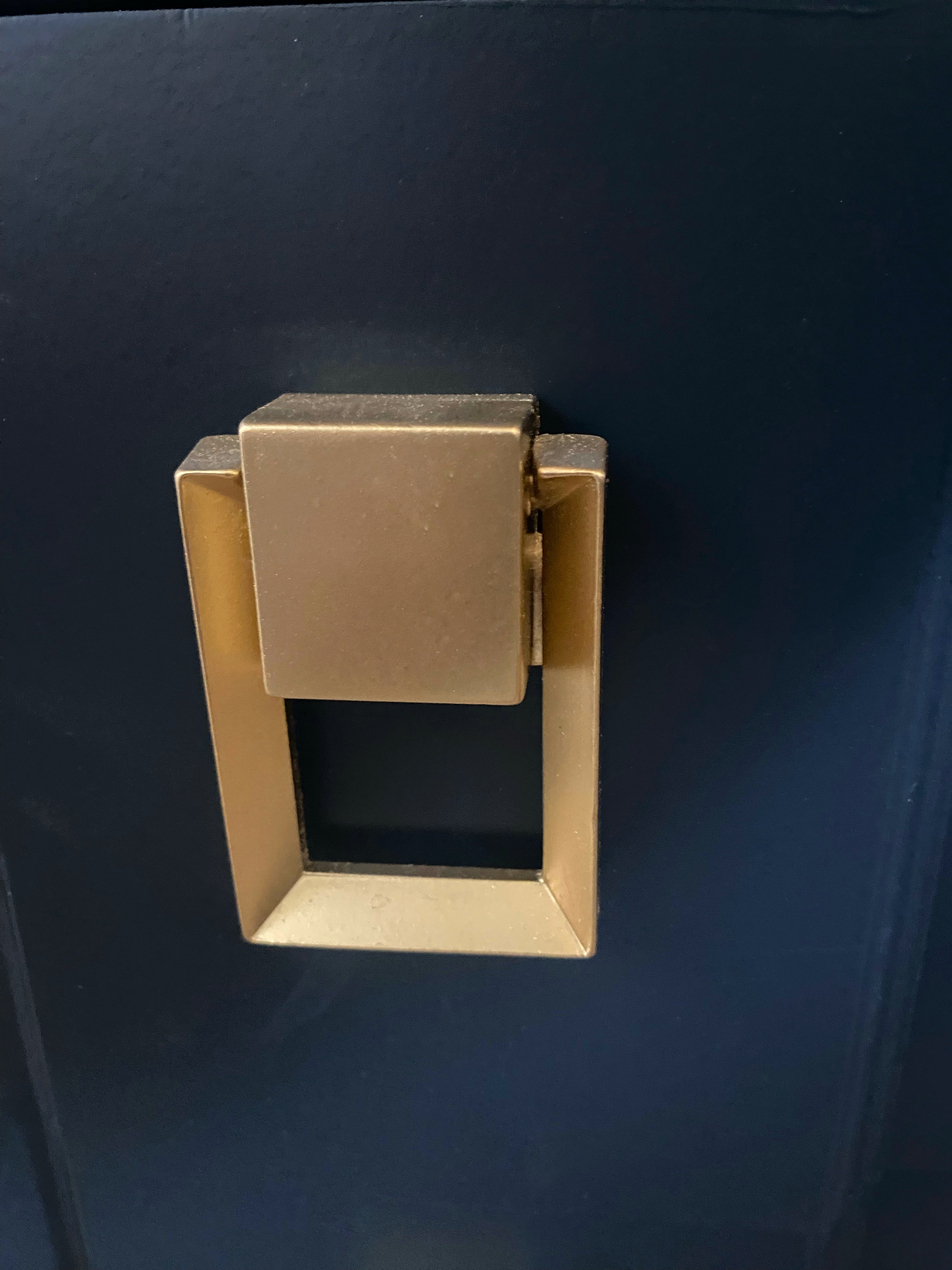 Stunning ‘Thomasville’ Dresser