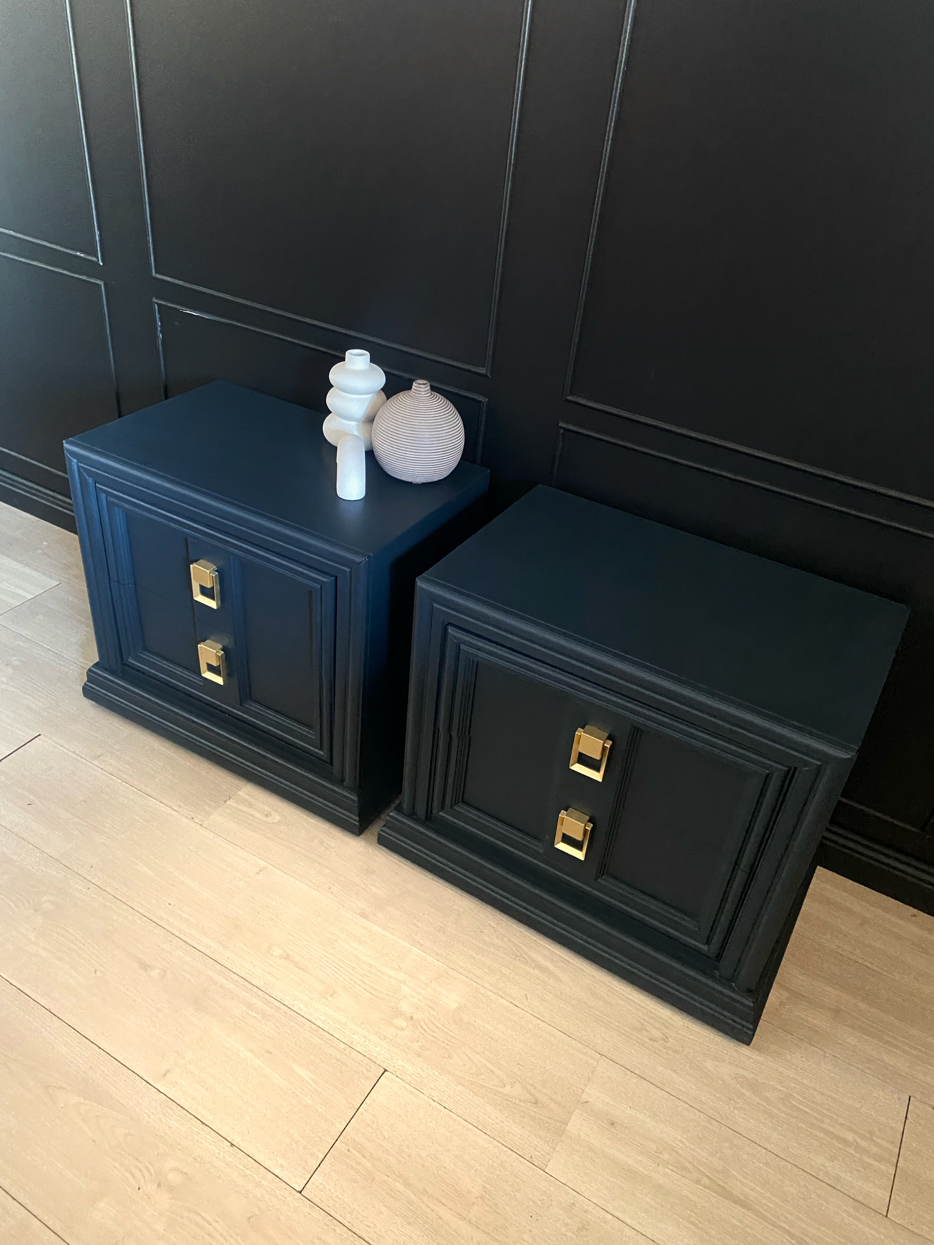 Stunning ‘Thomasville’ bedsides