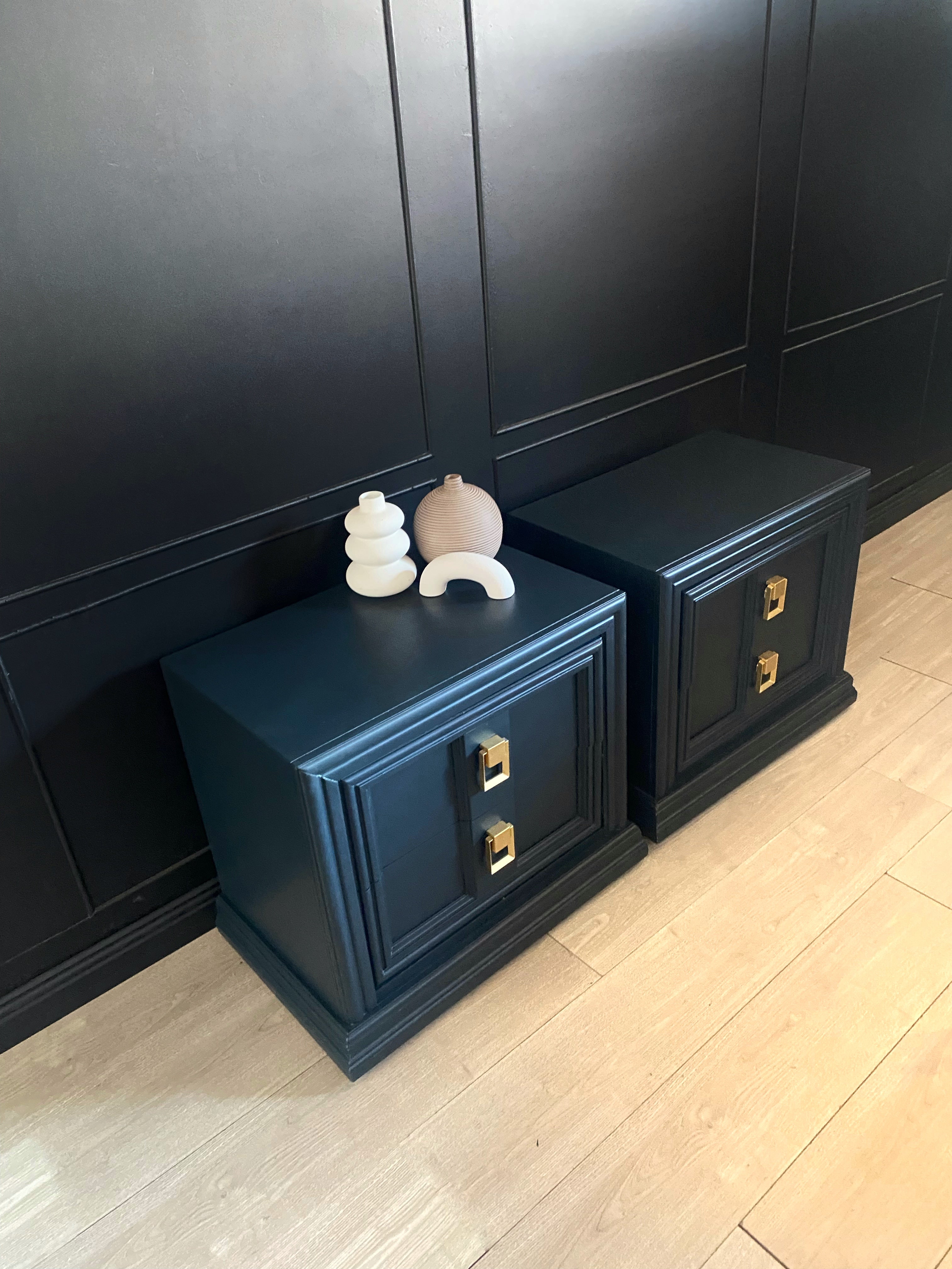 Stunning ‘Thomasville’ bedsides