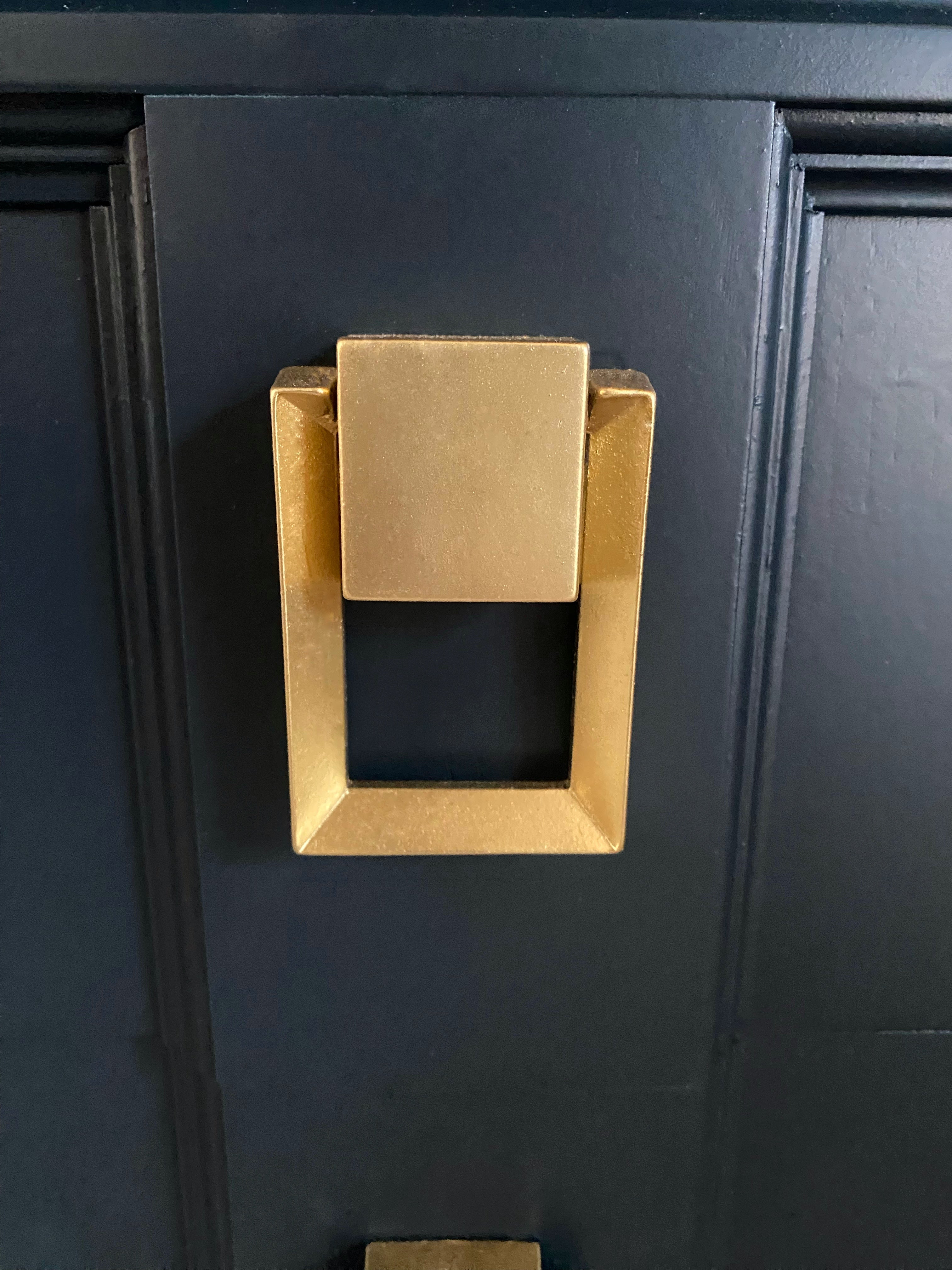 Stunning ‘Thomasville’ bedsides