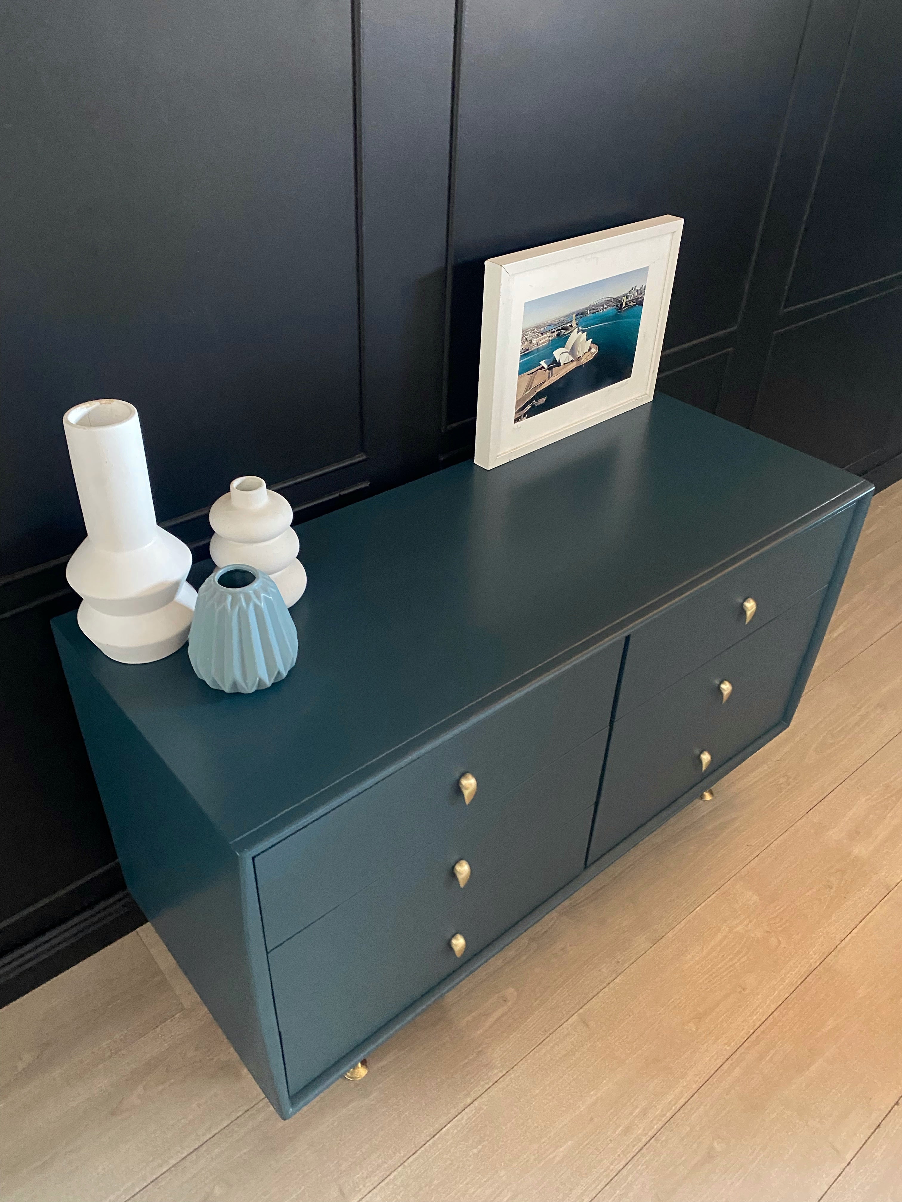Mid century / vintage 6 drawer dresser with stunning brushed brass hardware