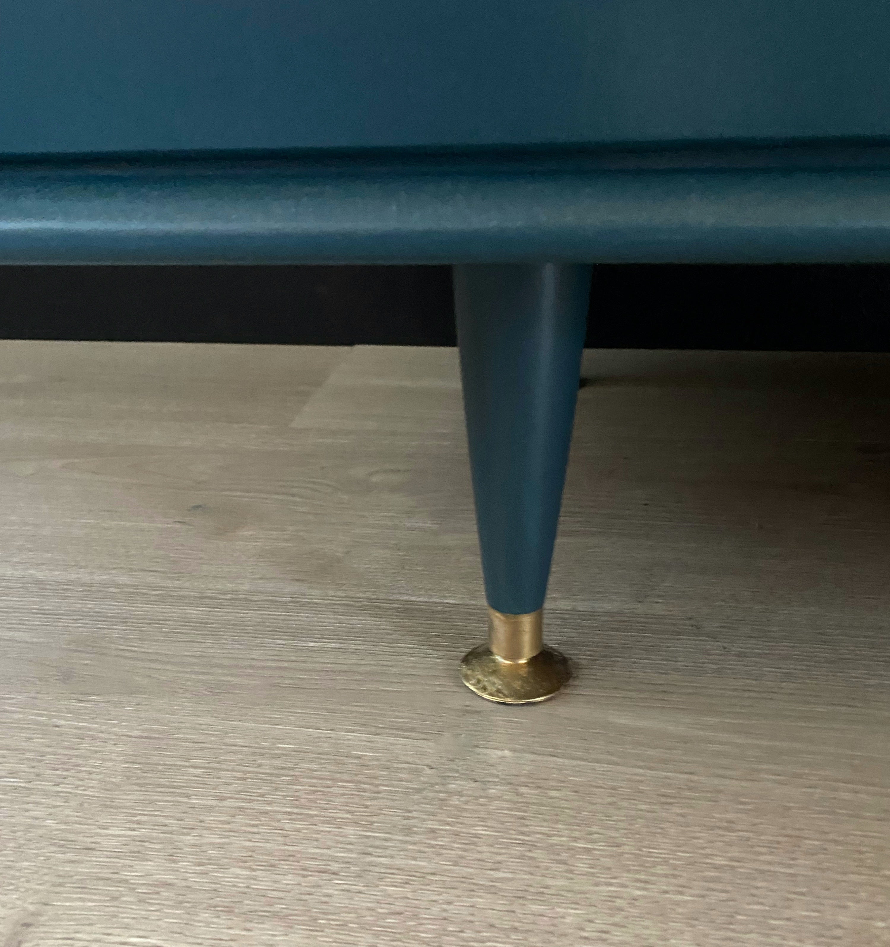 Mid century / vintage 6 drawer dresser with stunning brushed brass hardware