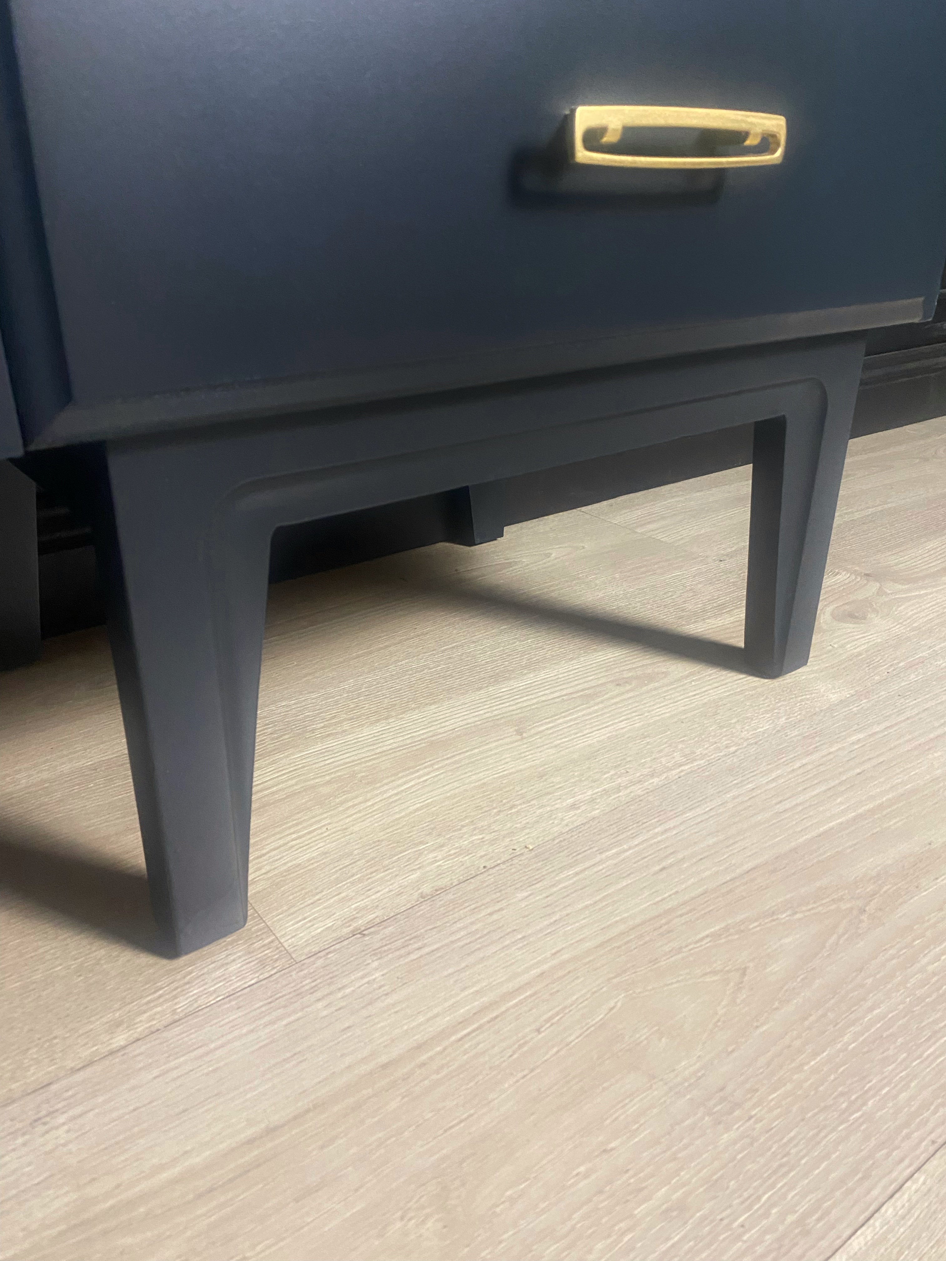 MCM / vintage bedside tables (set)