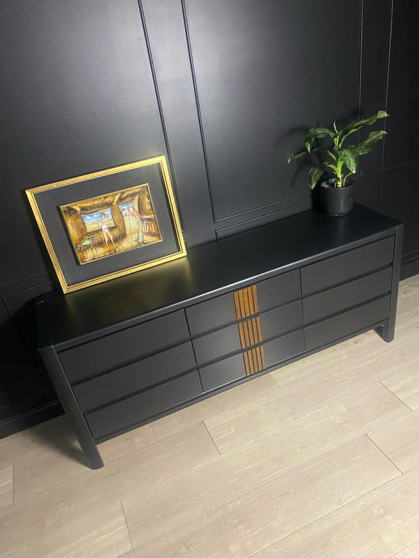 Kalmar Furniture dresser walnut, view 7
