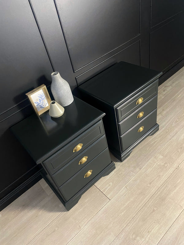 Burgess Furniture bedside tables olive, view 5