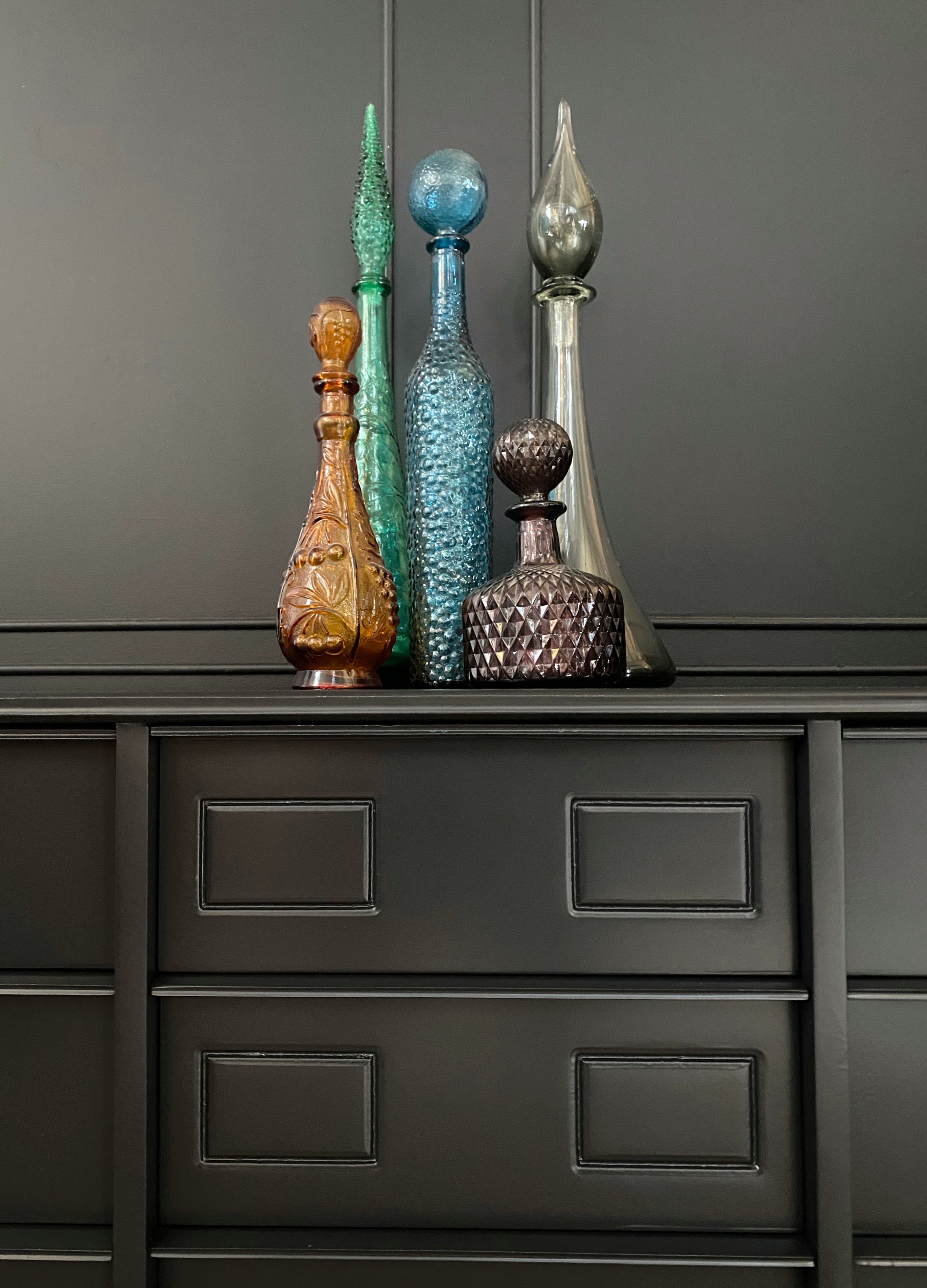 ‘Hayson Furniture’ 9 drawer dresser / tv unit / buffet