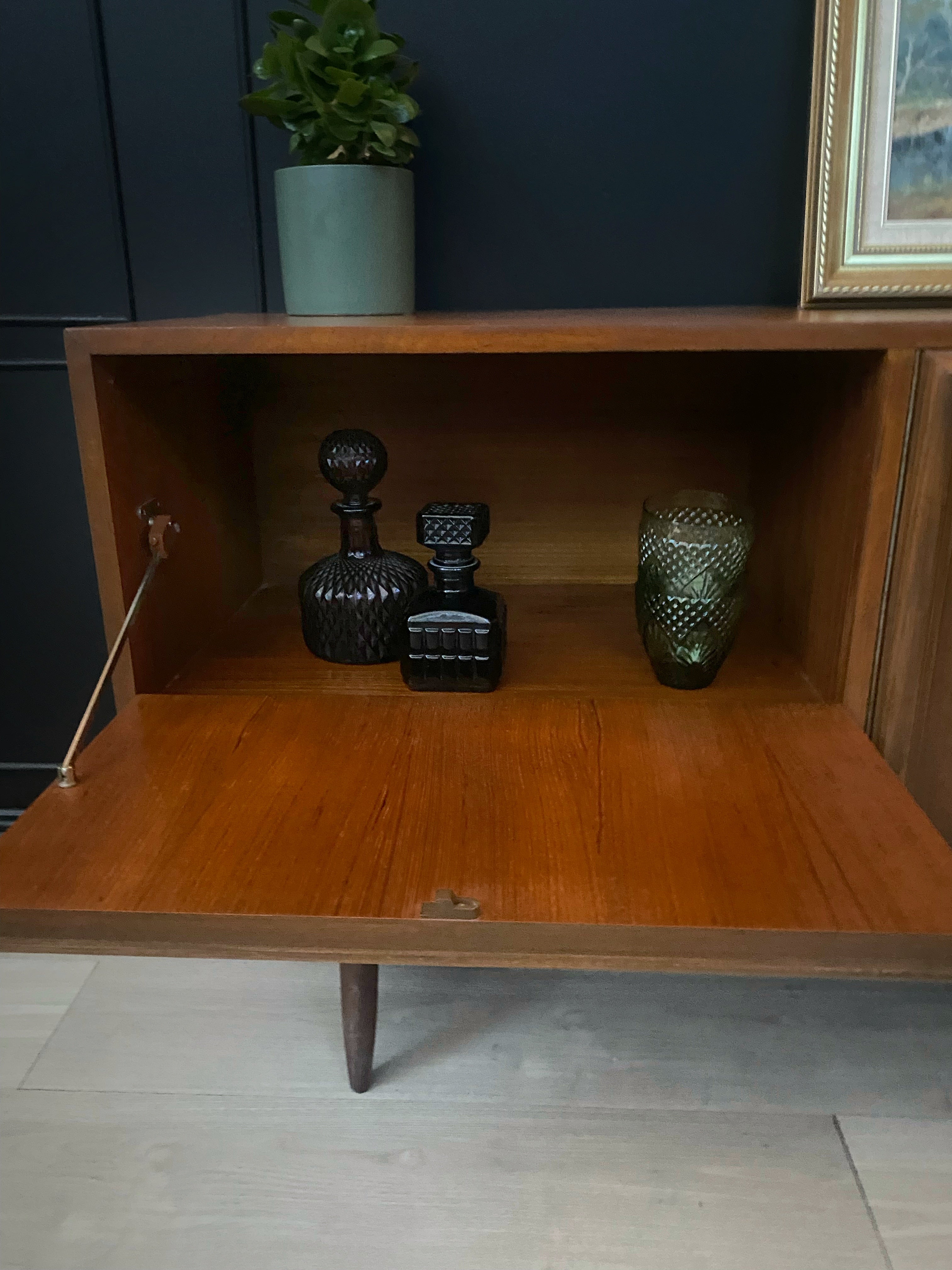 Vintage / Mid century buffet