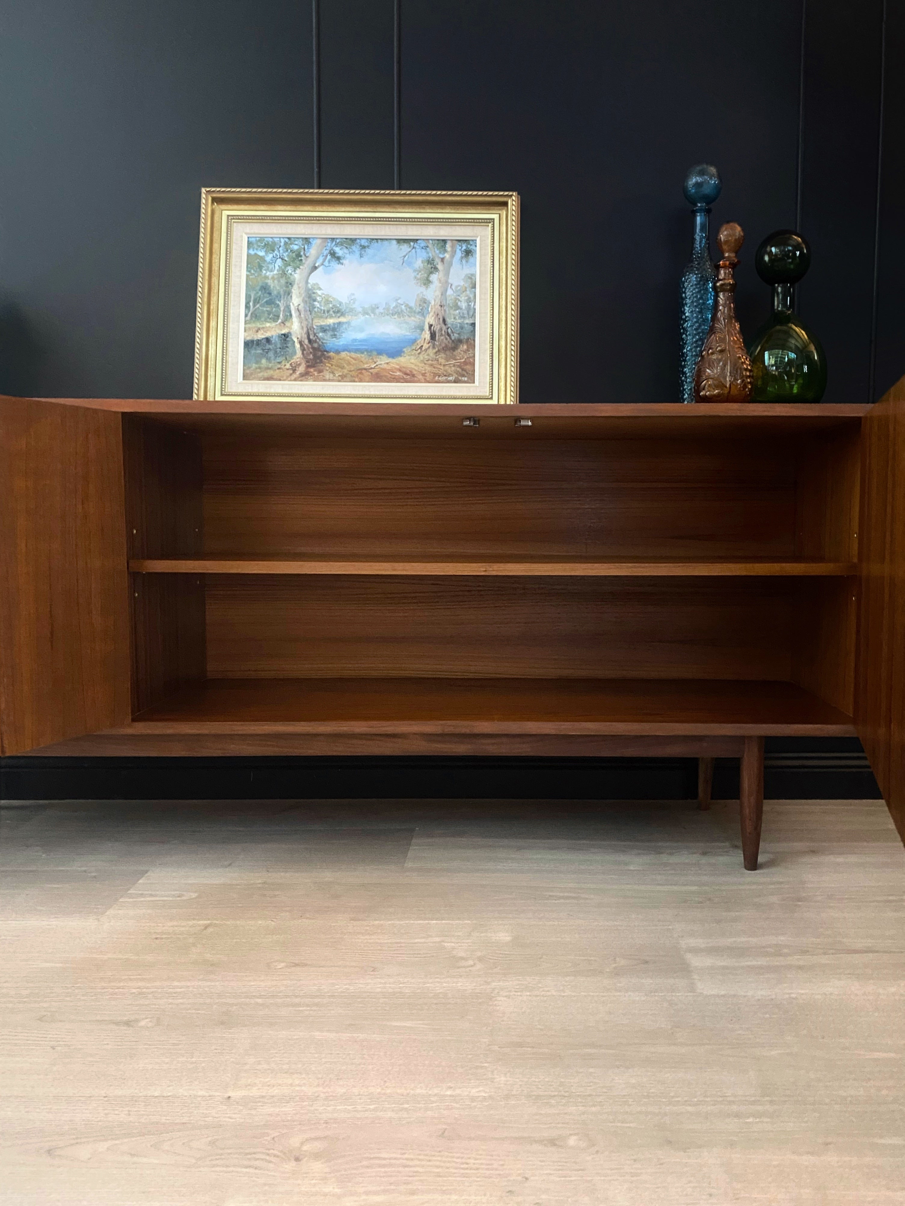 Vintage / Mid century buffet