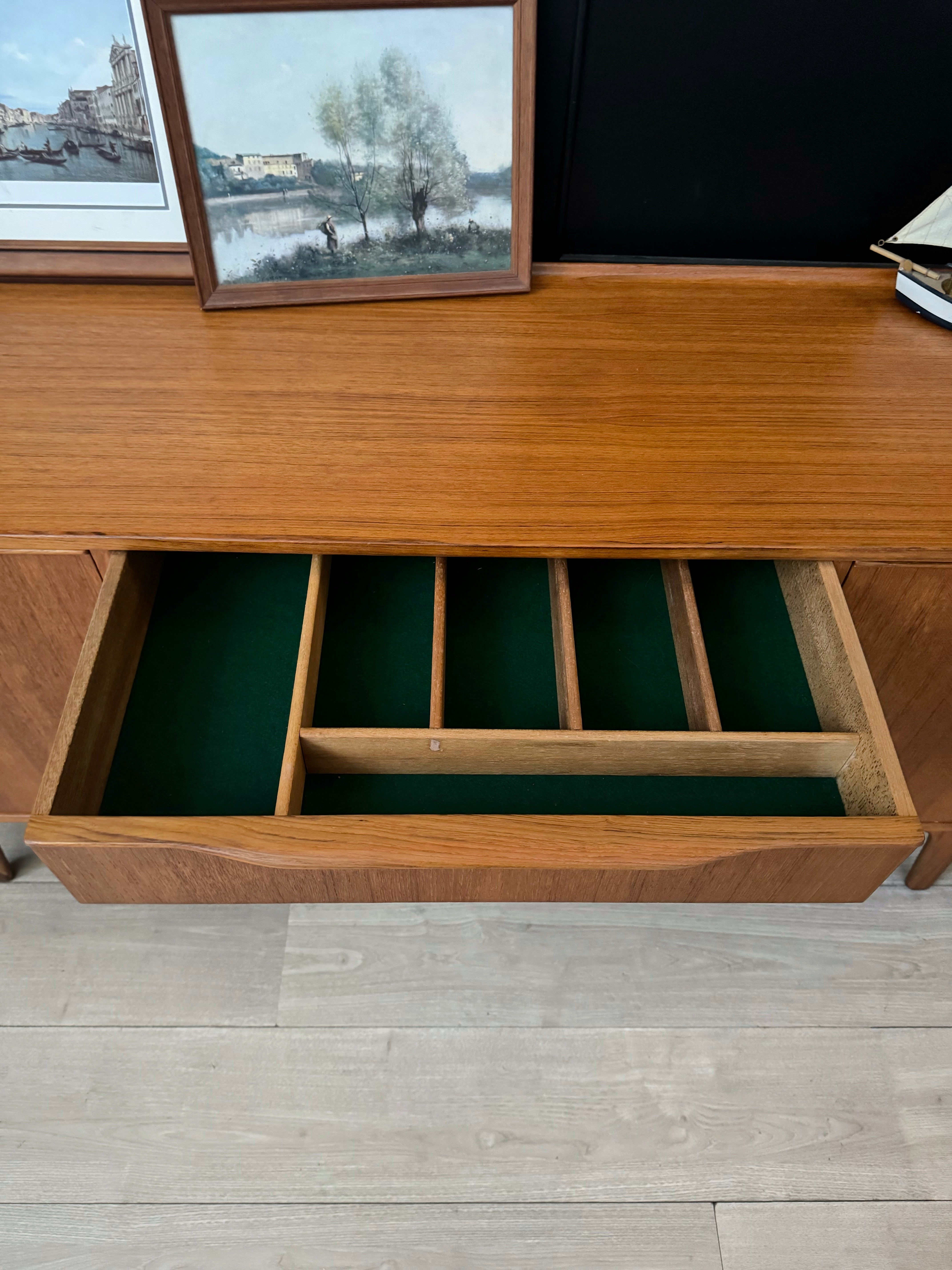 Stunning ‘Noblett Furniture’ sideboard / credenza / buffet