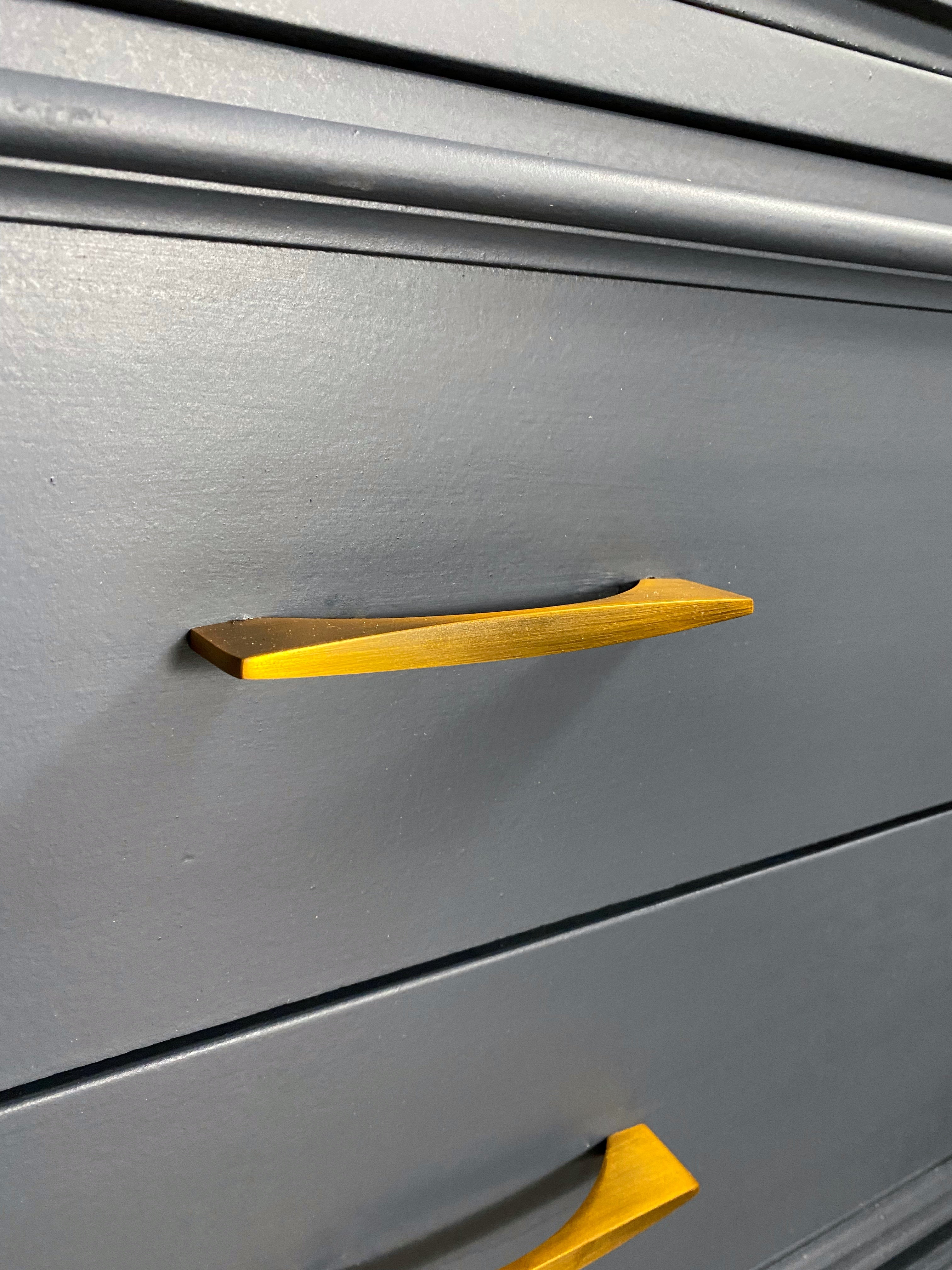 Stunning Blue 8 drawer dresser