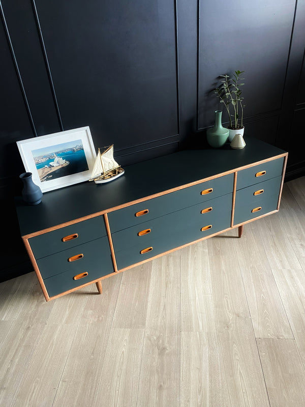 Alrob Furniture dresser dark green, view 5