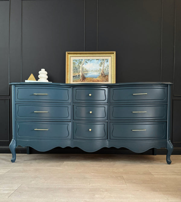 Thomasville dresser, view 2