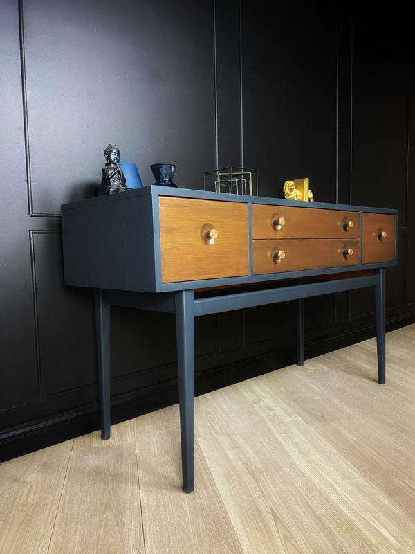 Fler sideboard, view 2