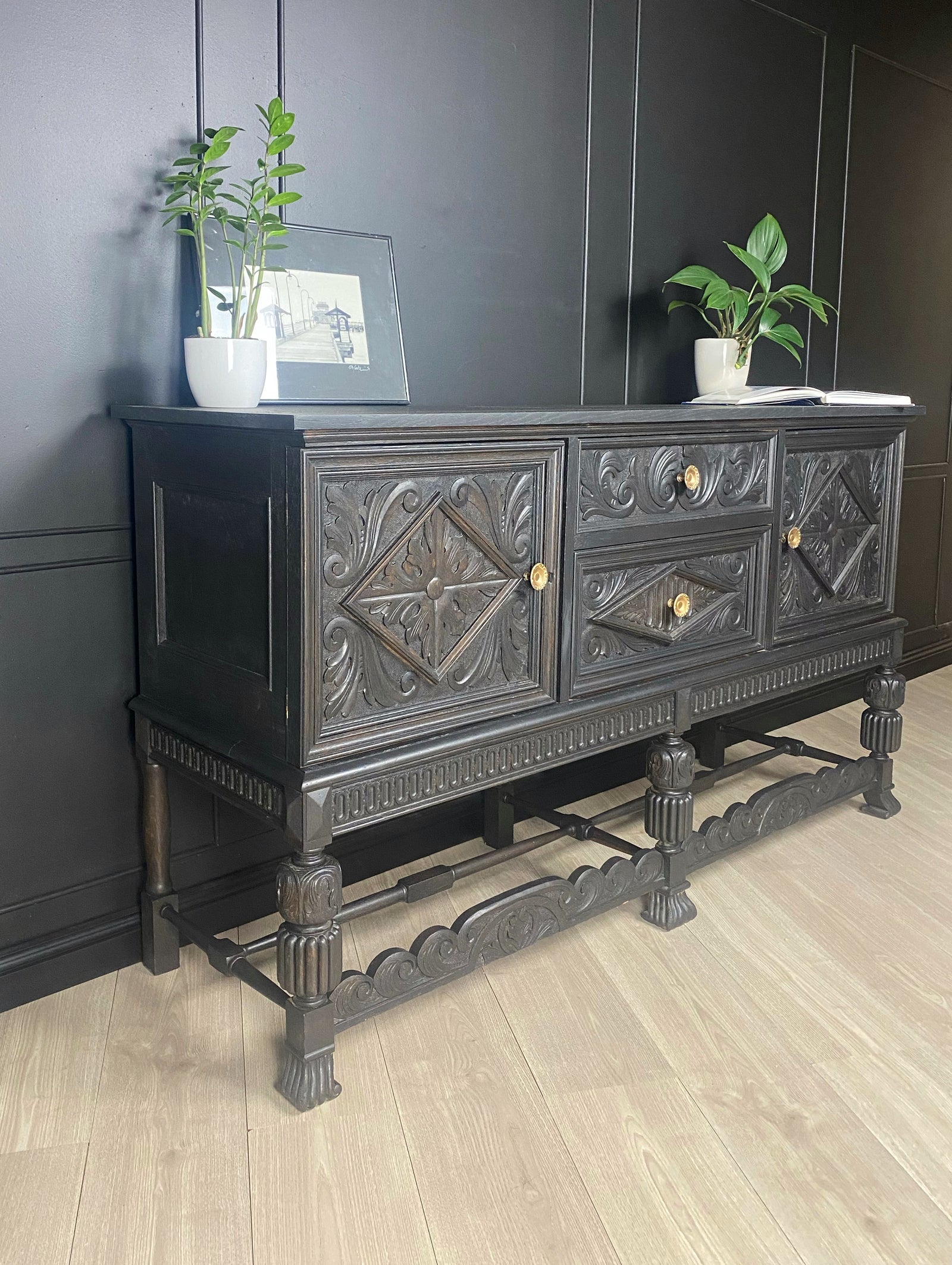 Mid-century sideboard black