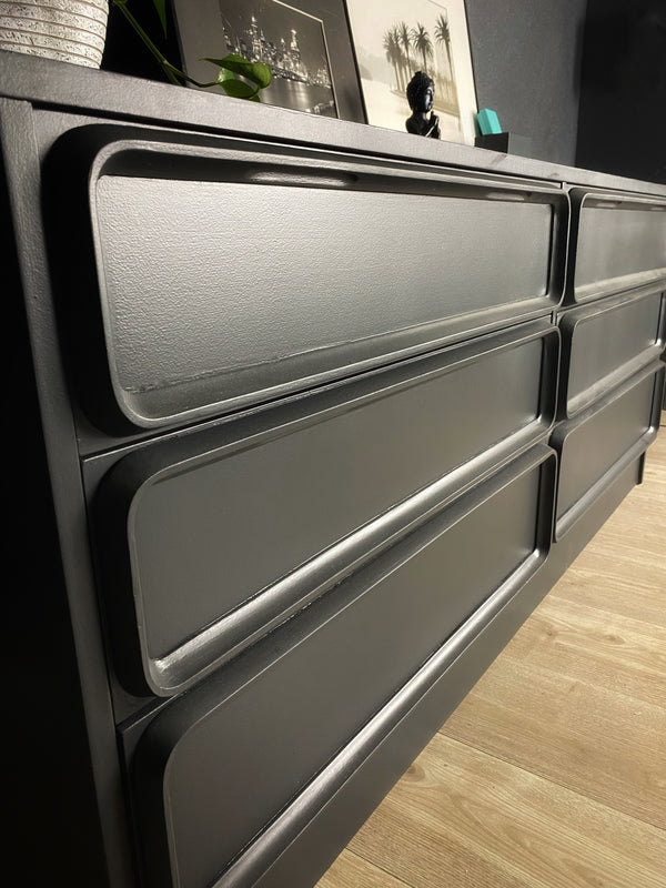 Reliance Furniture dresser, view 3