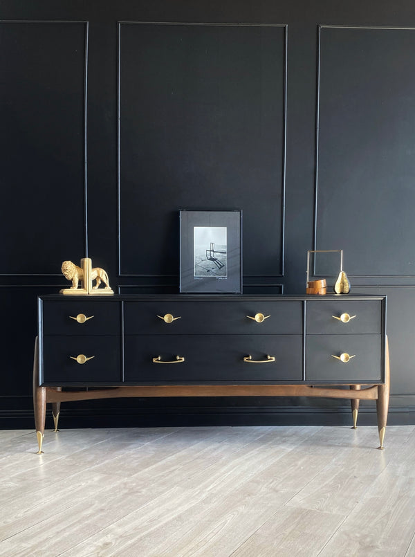 Reliance Furniture dresser, view 2