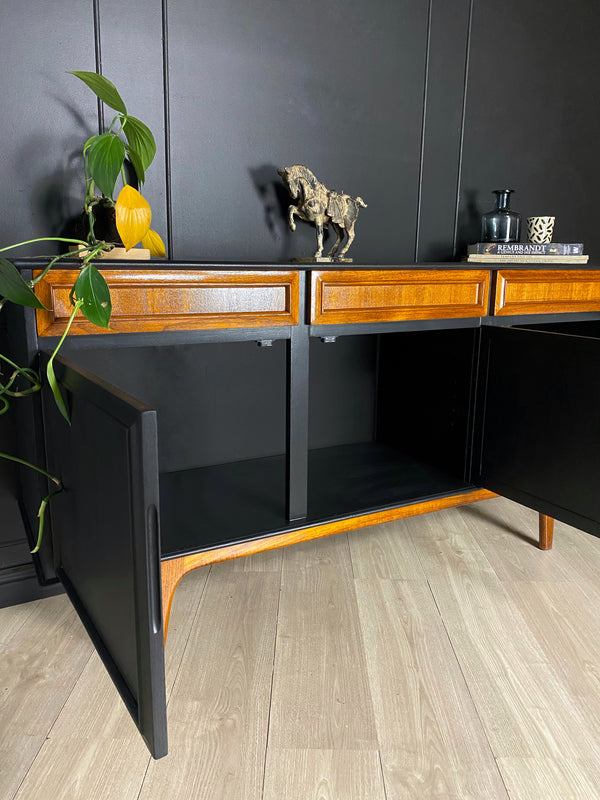 Noblett Furniture sideboard black, view 8