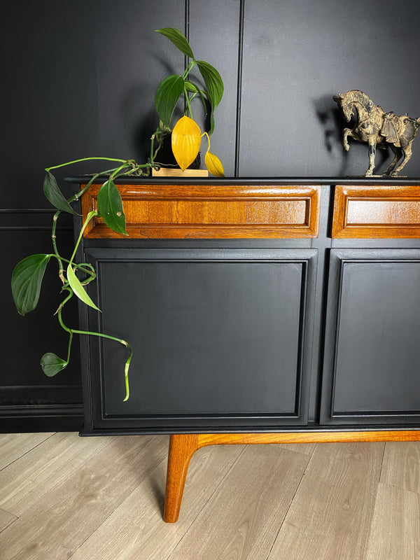 Noblett Furniture sideboard black, view 4